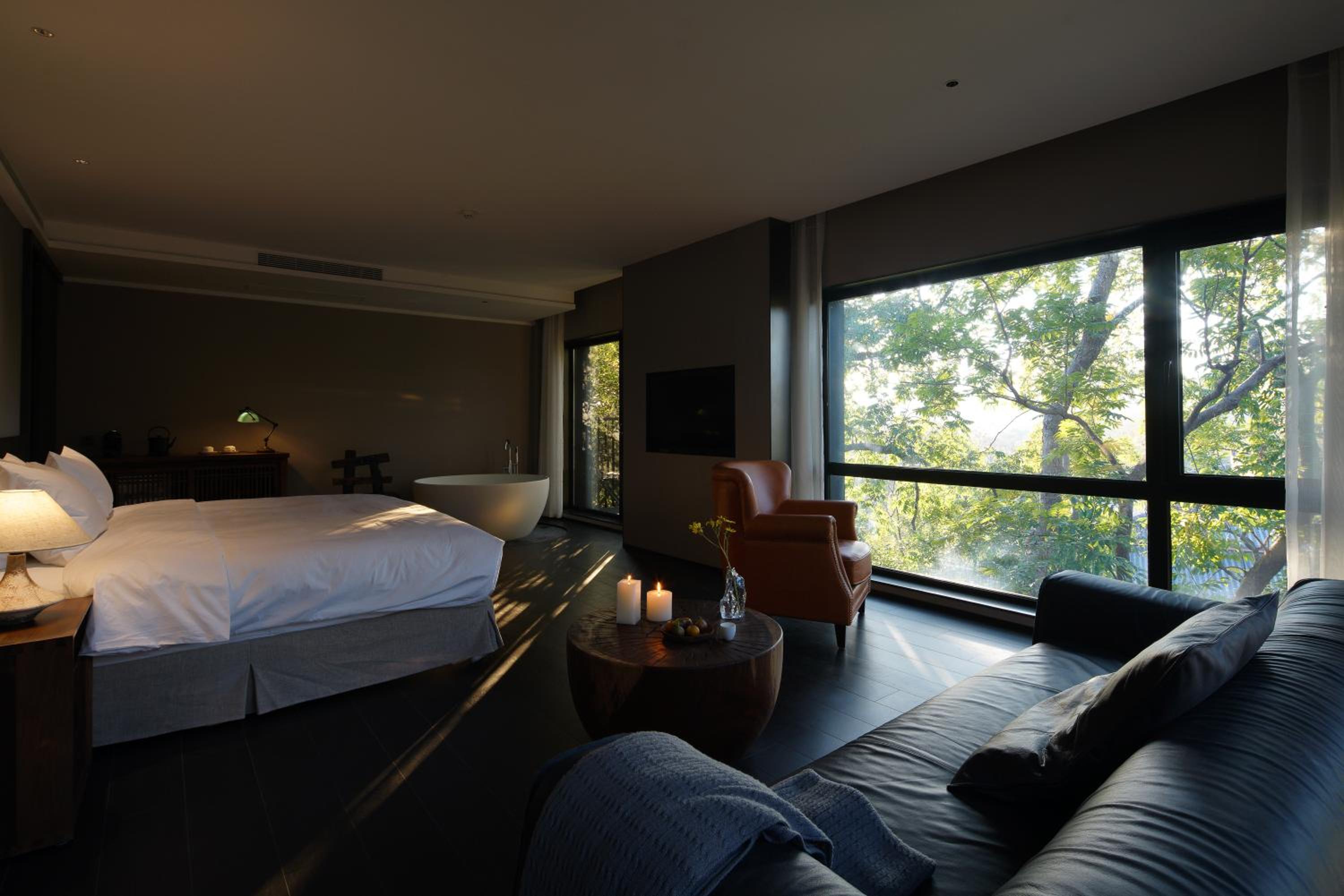 Suite with Balcony