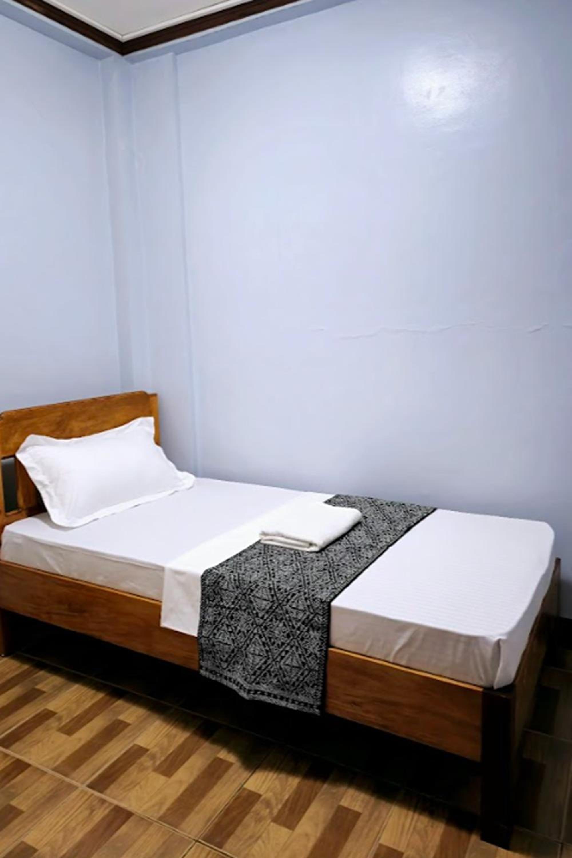 Family Room - Photo 11