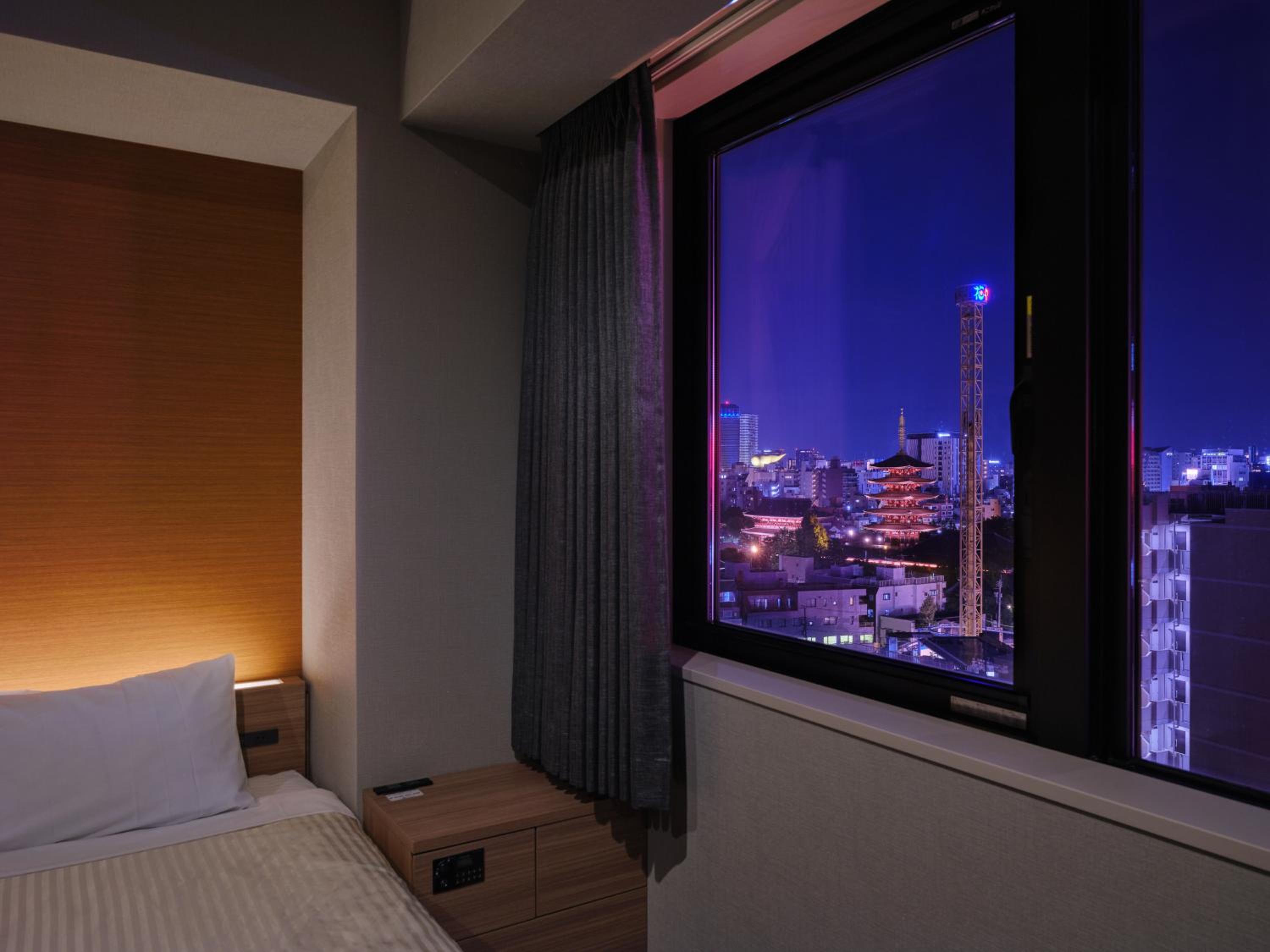 Prime Deluxe King Room photo 2