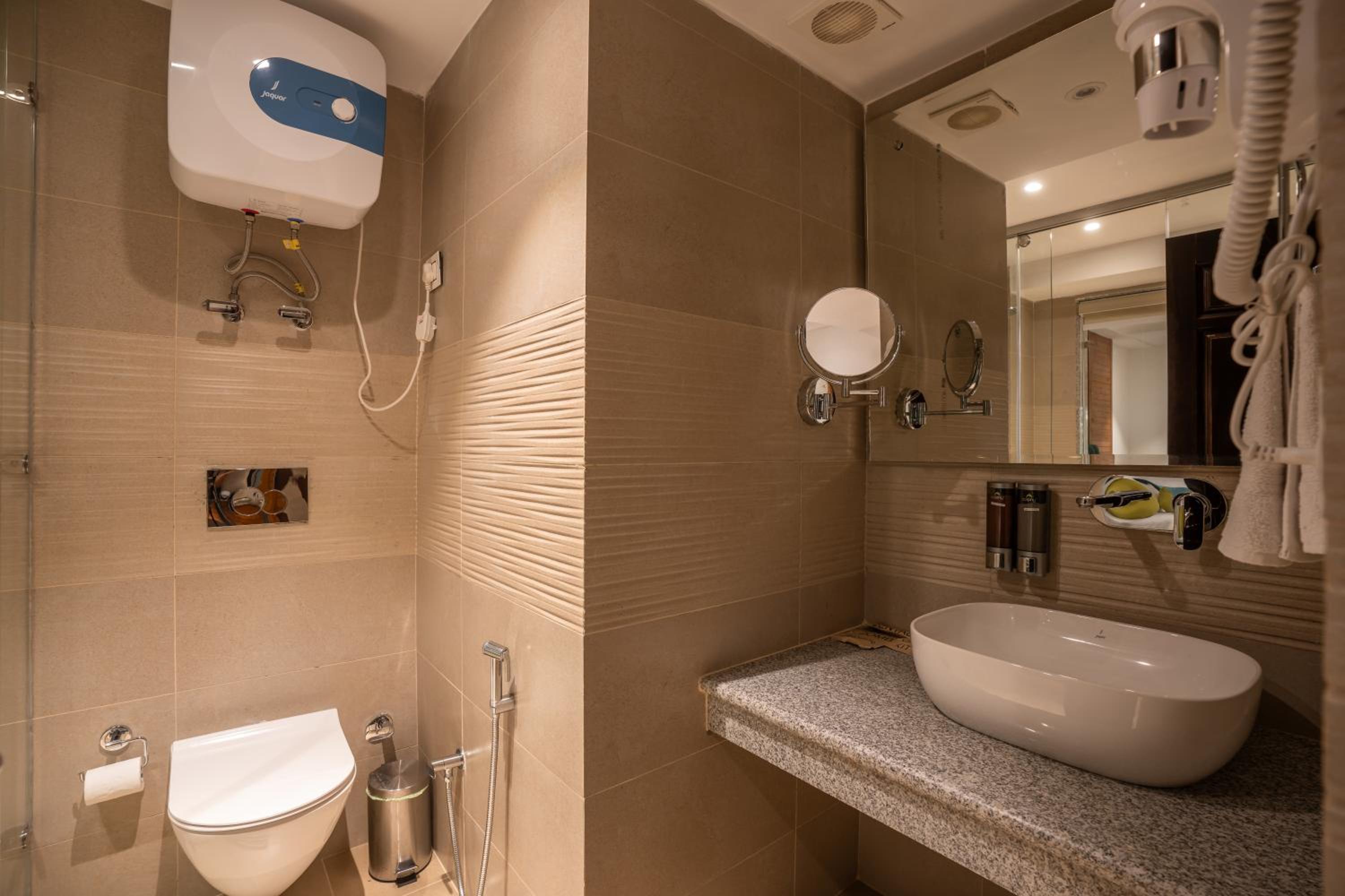 Deluxe Room - Photo 2
