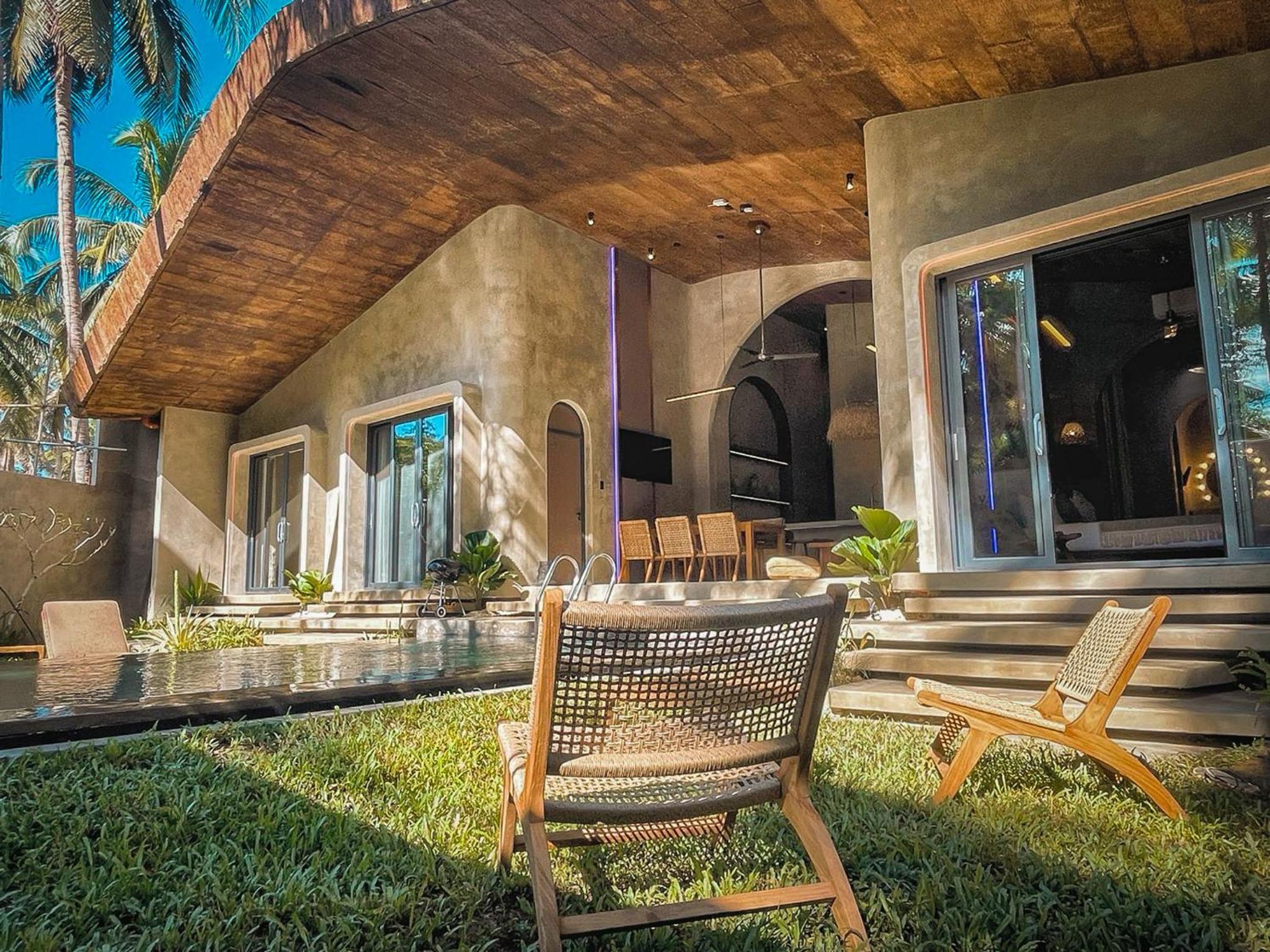 Three-Bedroom Villa - Photo 36