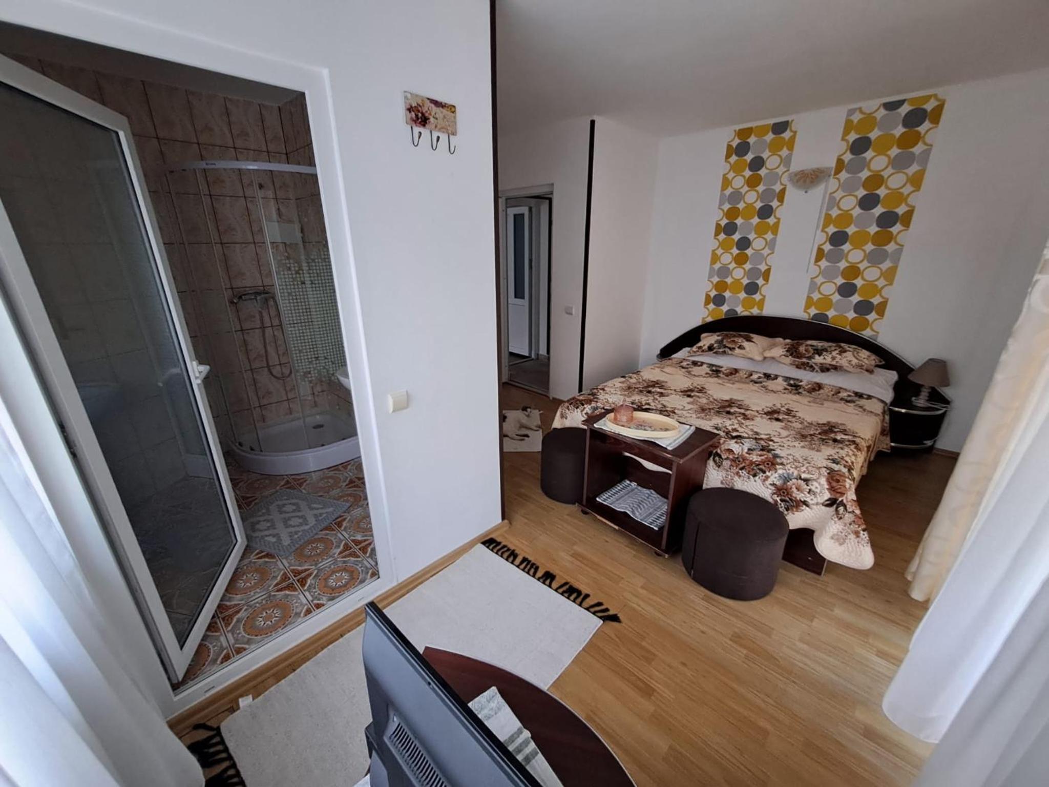 Deluxe Room (2 Adults + 1 Child) photo 2