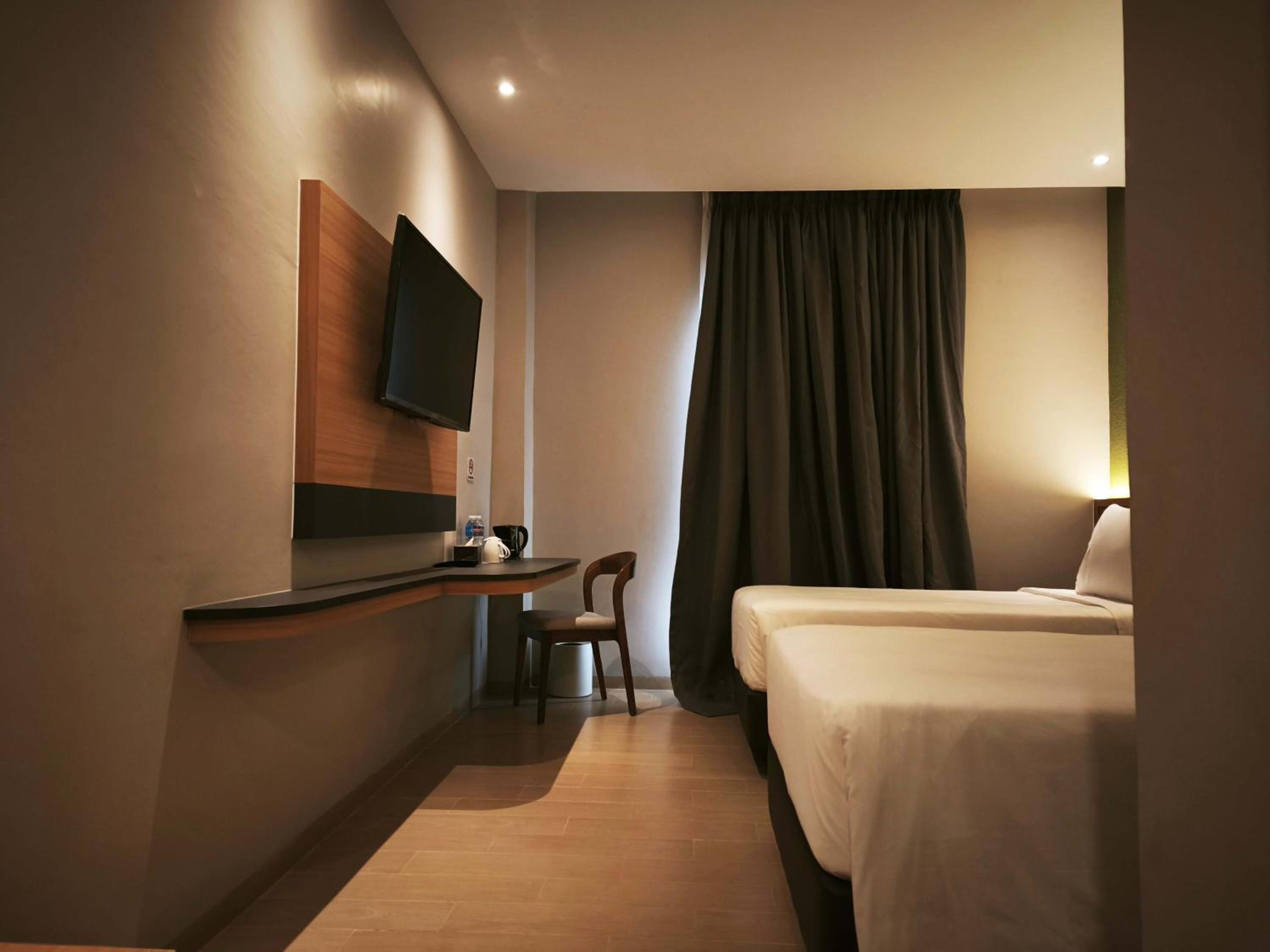 Deluxe Twin Room - Photo 1