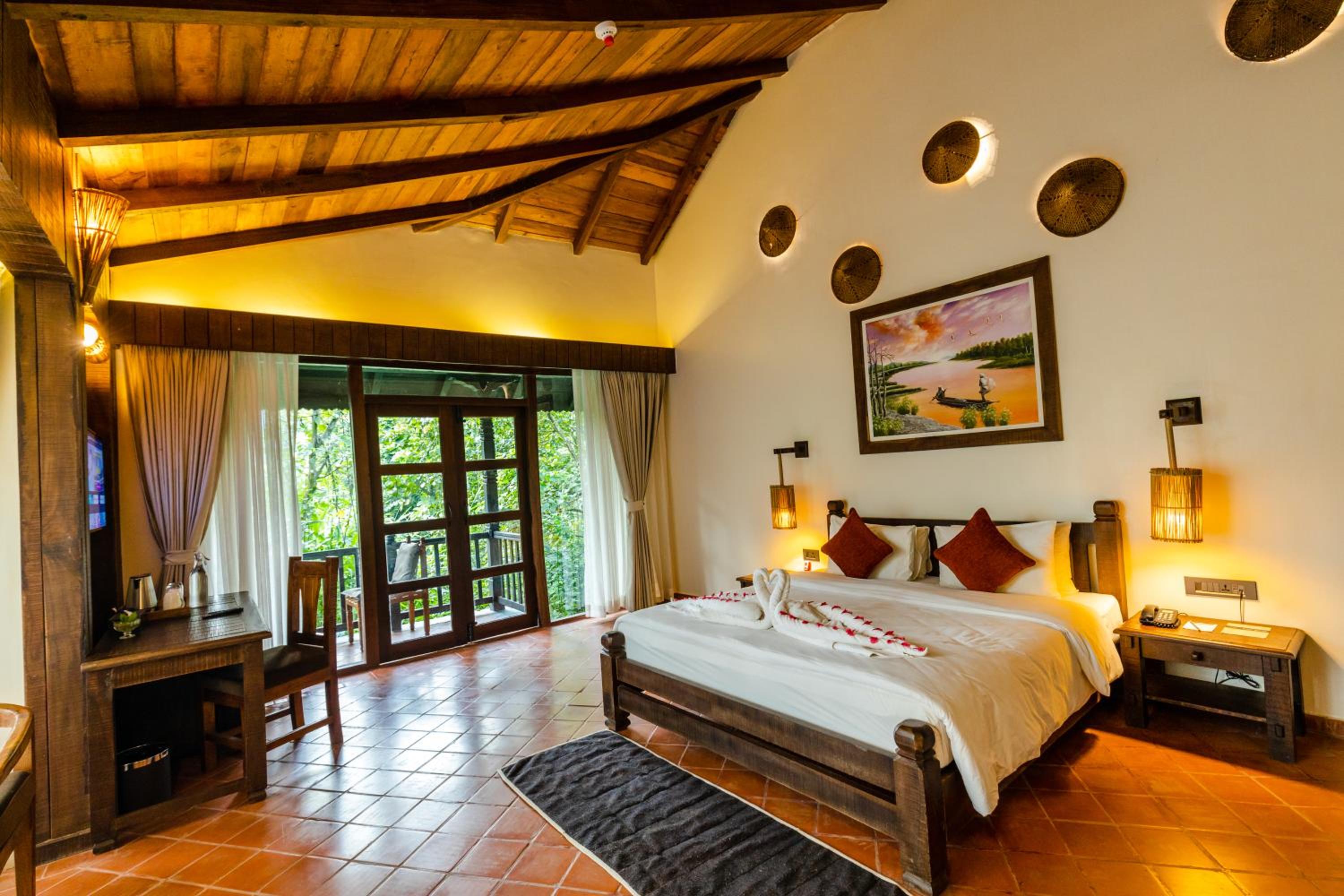Deluxe King Room photo 2