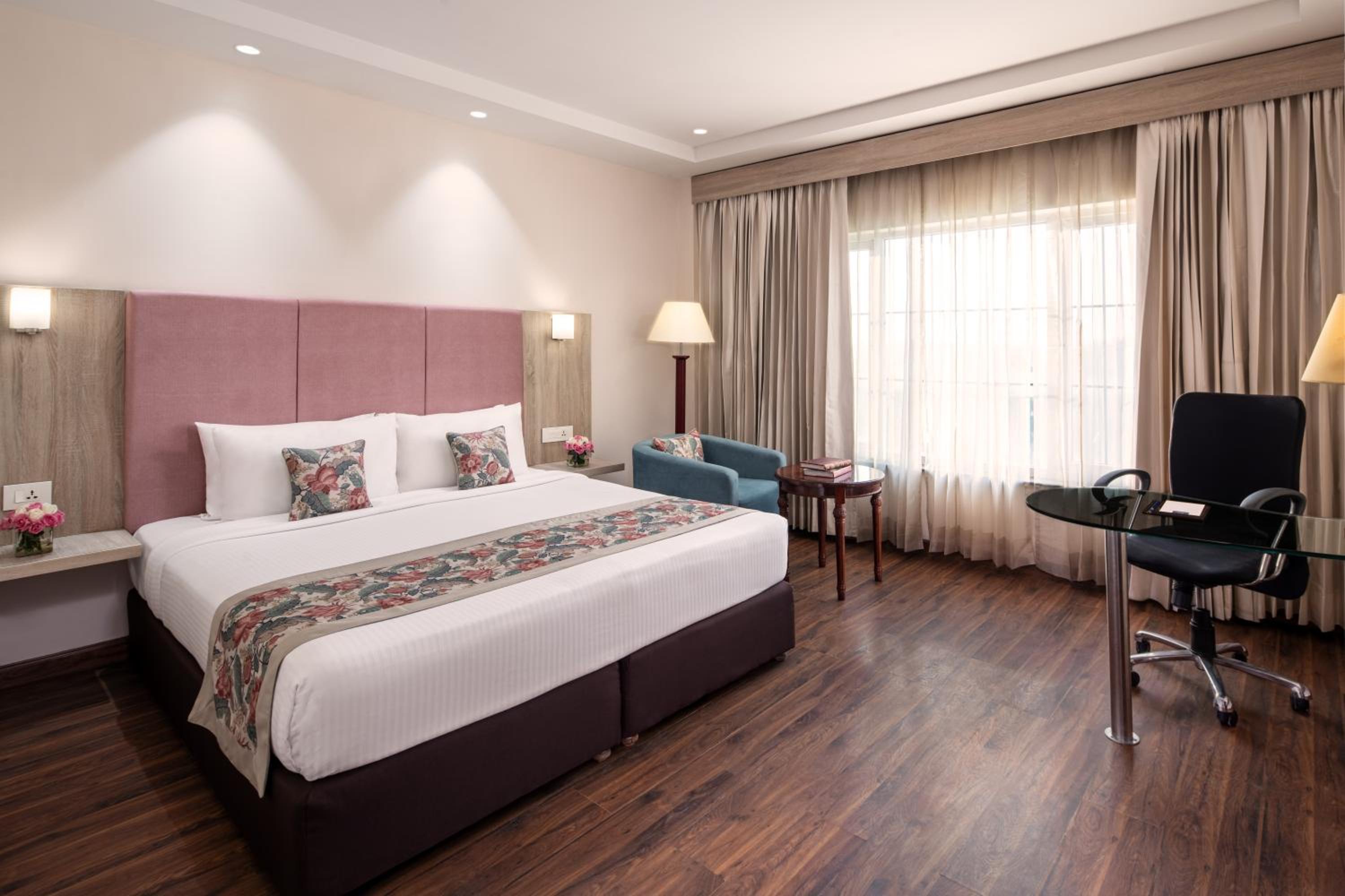 Deluxe Double Room with 15% Off on FNB& SPA, Welcome Drink on Arrival. Room upgrade to Next Category as per subject to availability photo 2