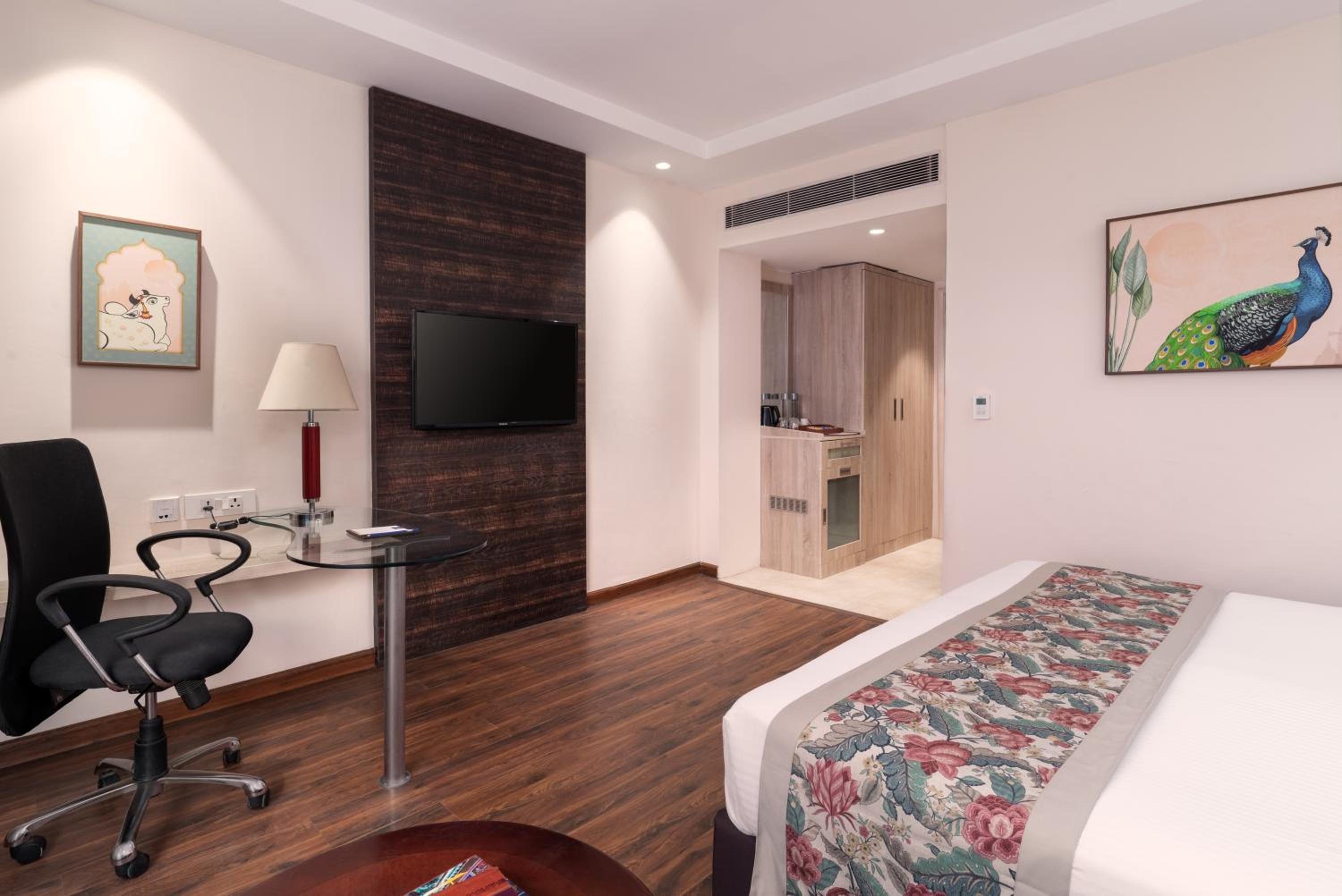 Deluxe Double or Twin Room photo 3