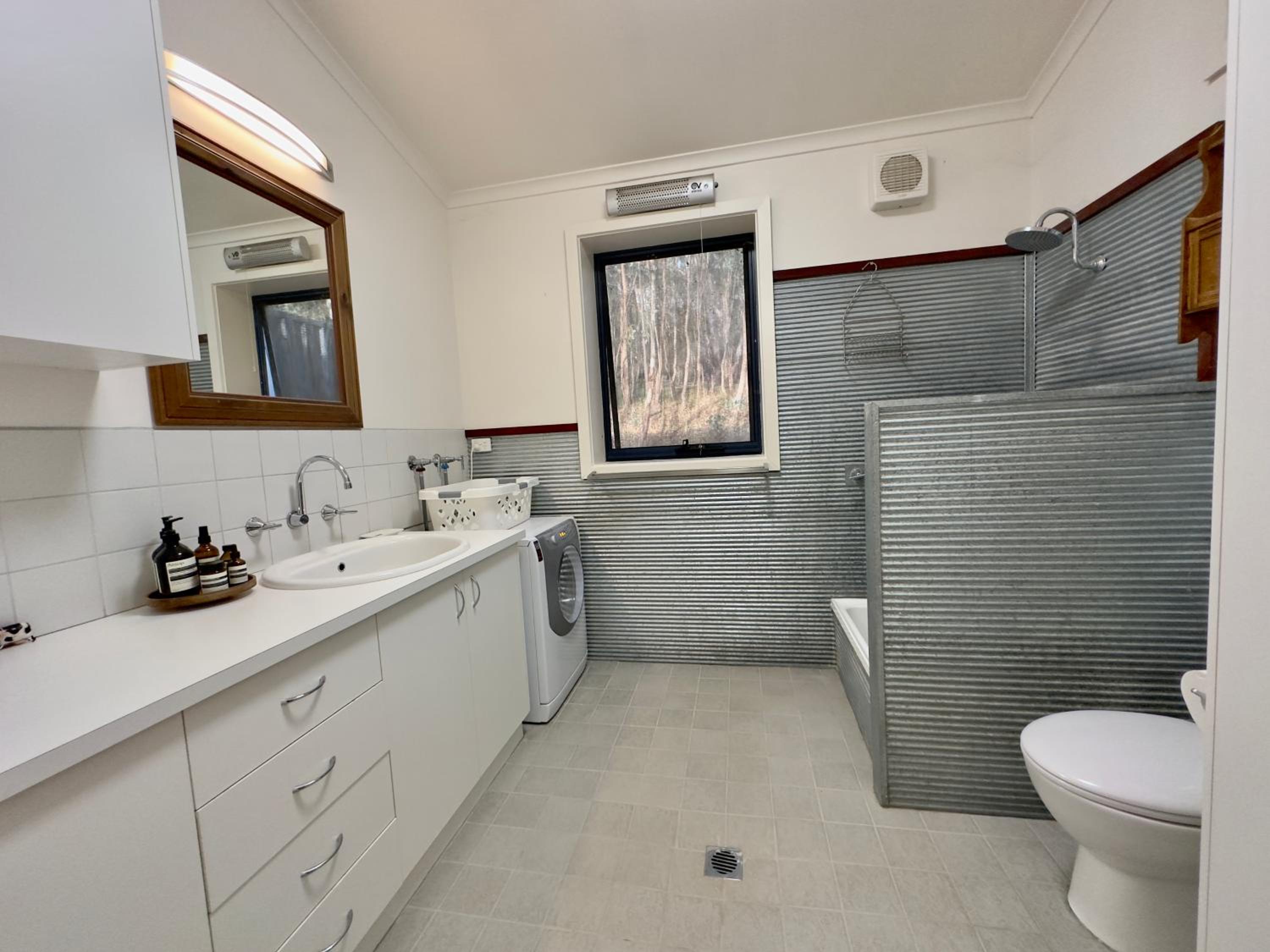 Two-Bedroom House photo 3
