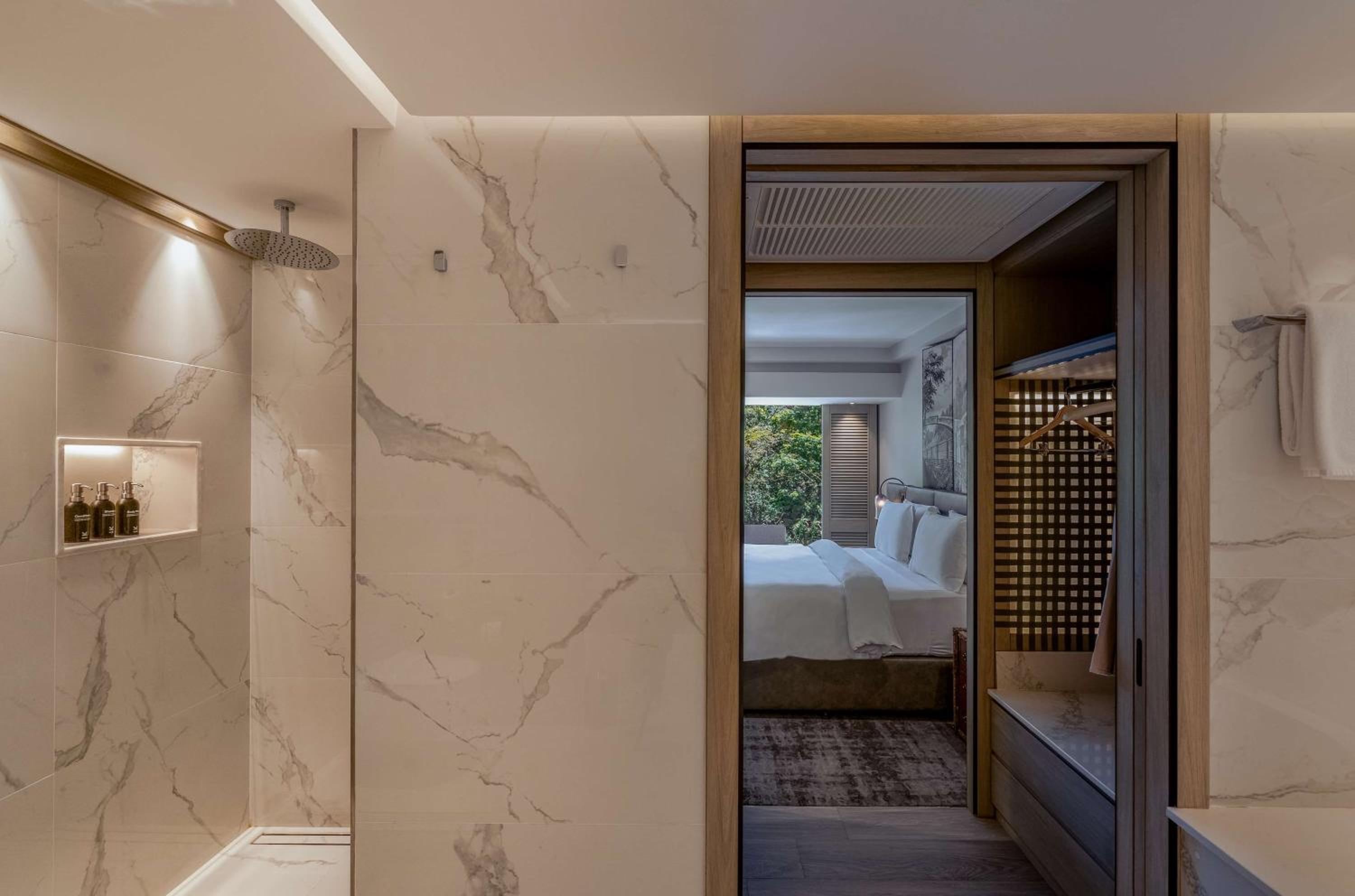 One-Bedroom Riba King Suite - Photo 28