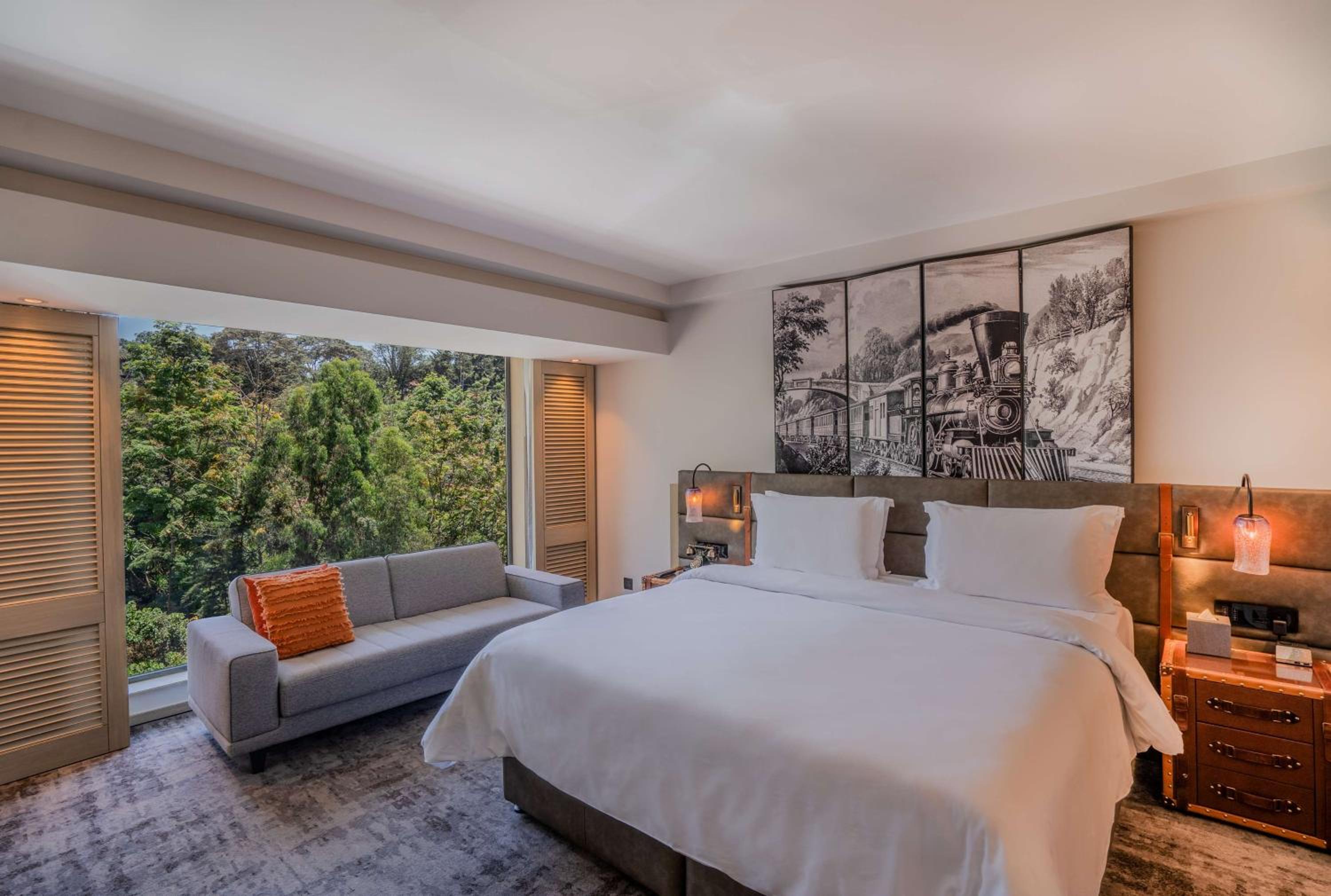 Serene King Guest Room - Photo 10