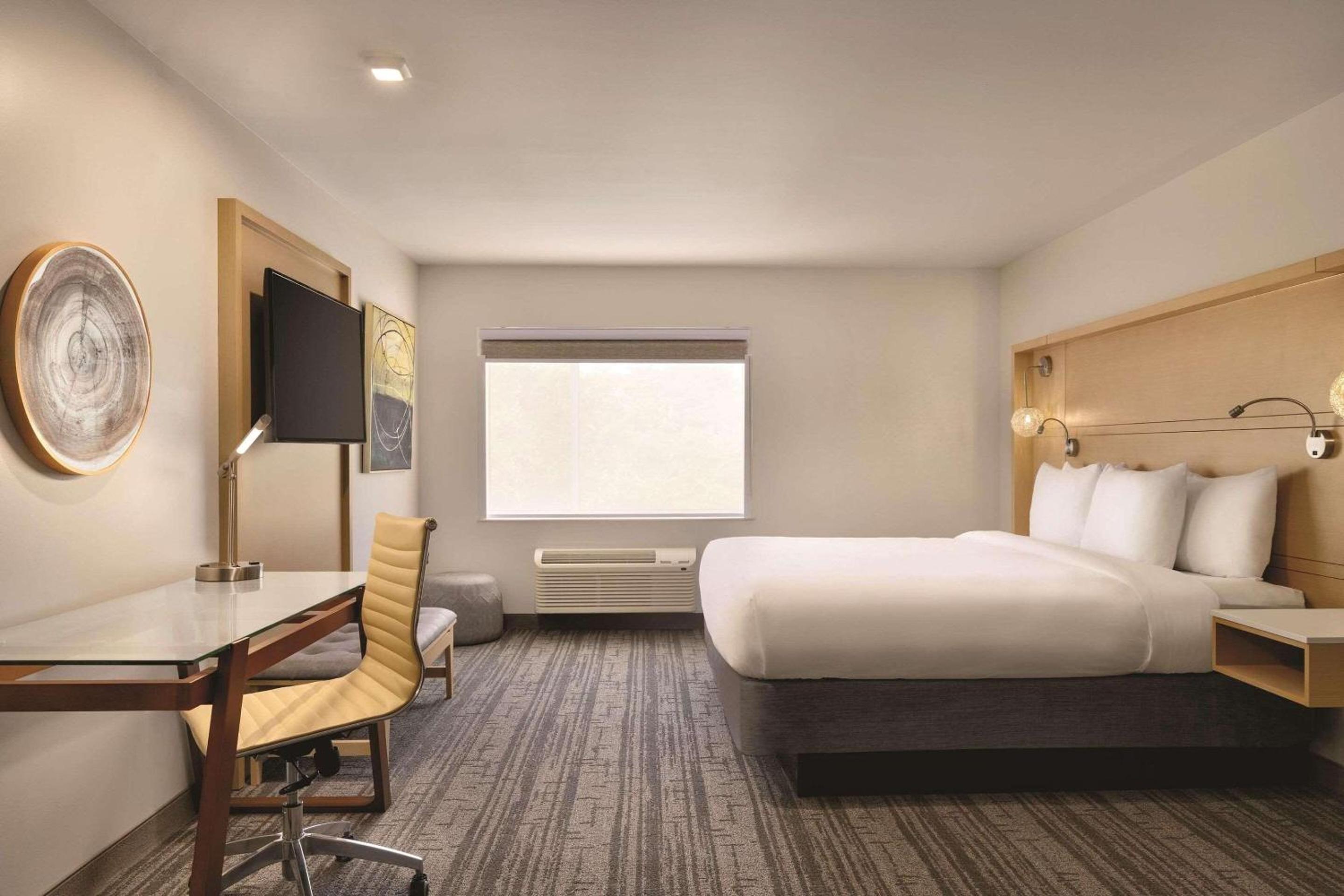 Standard Room J