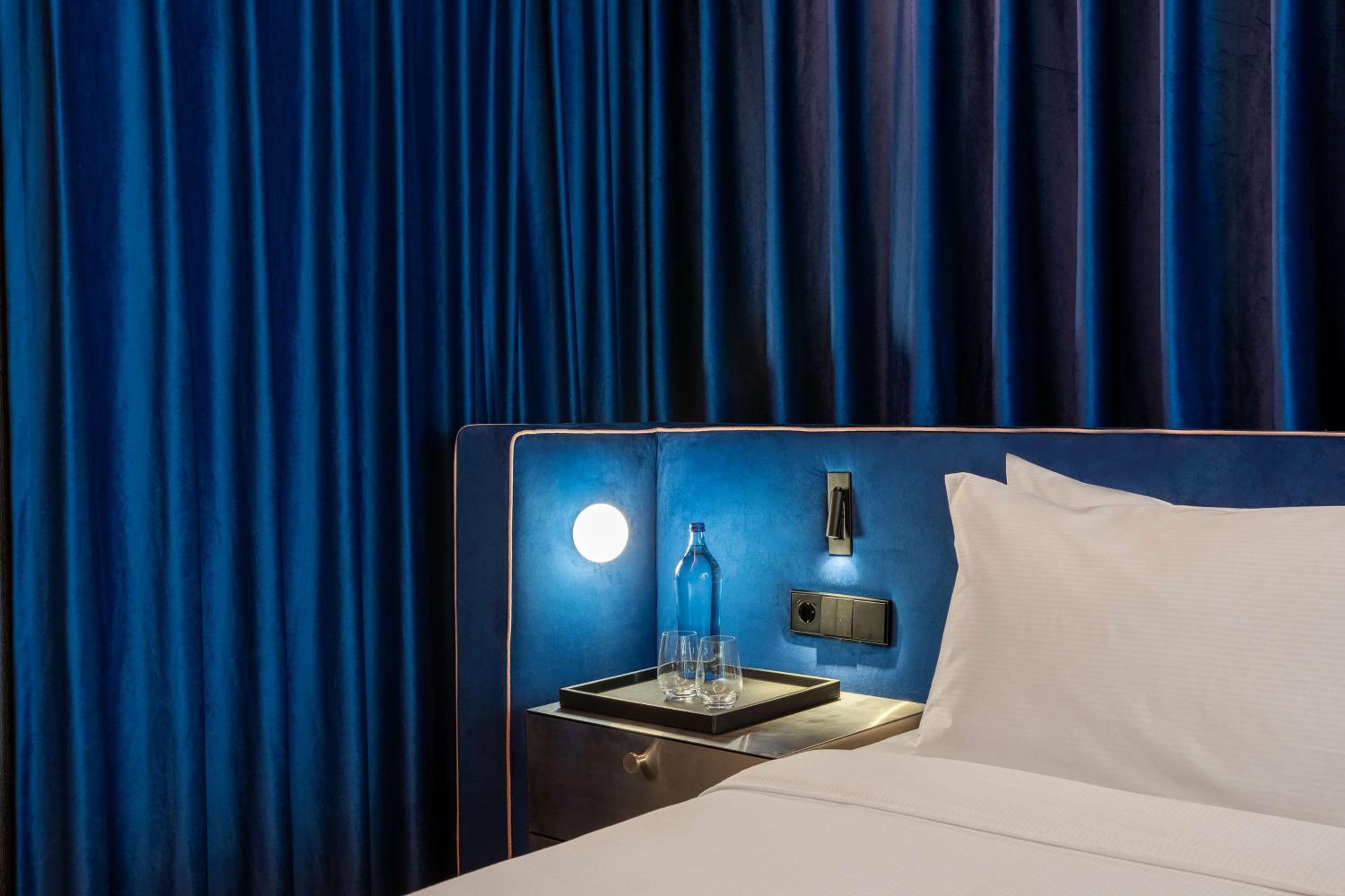 Deluxe Twin Room - Photo 6