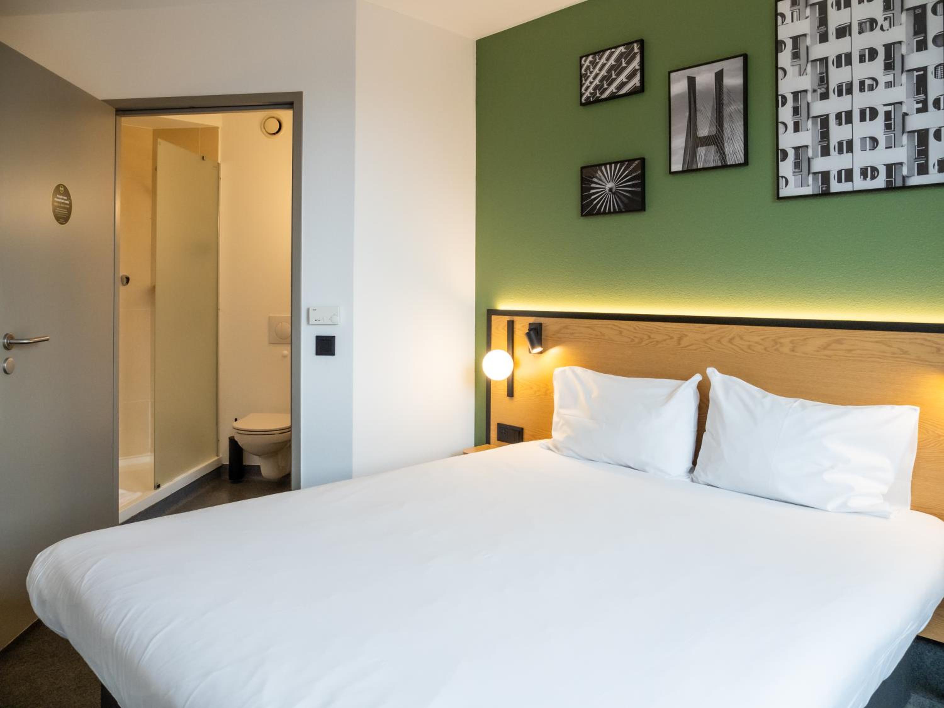 Double Room - Photo 12