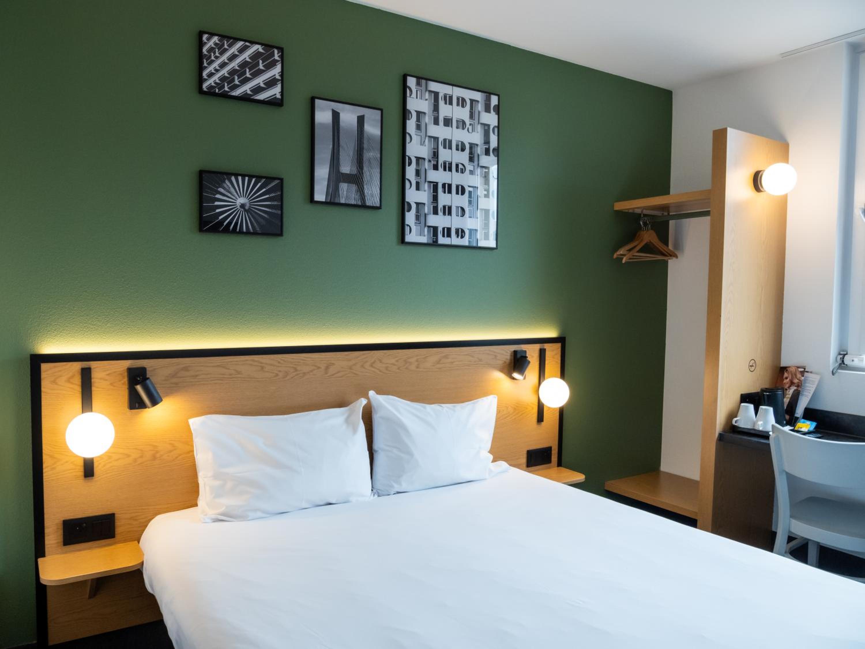 Double Room - Photo 8