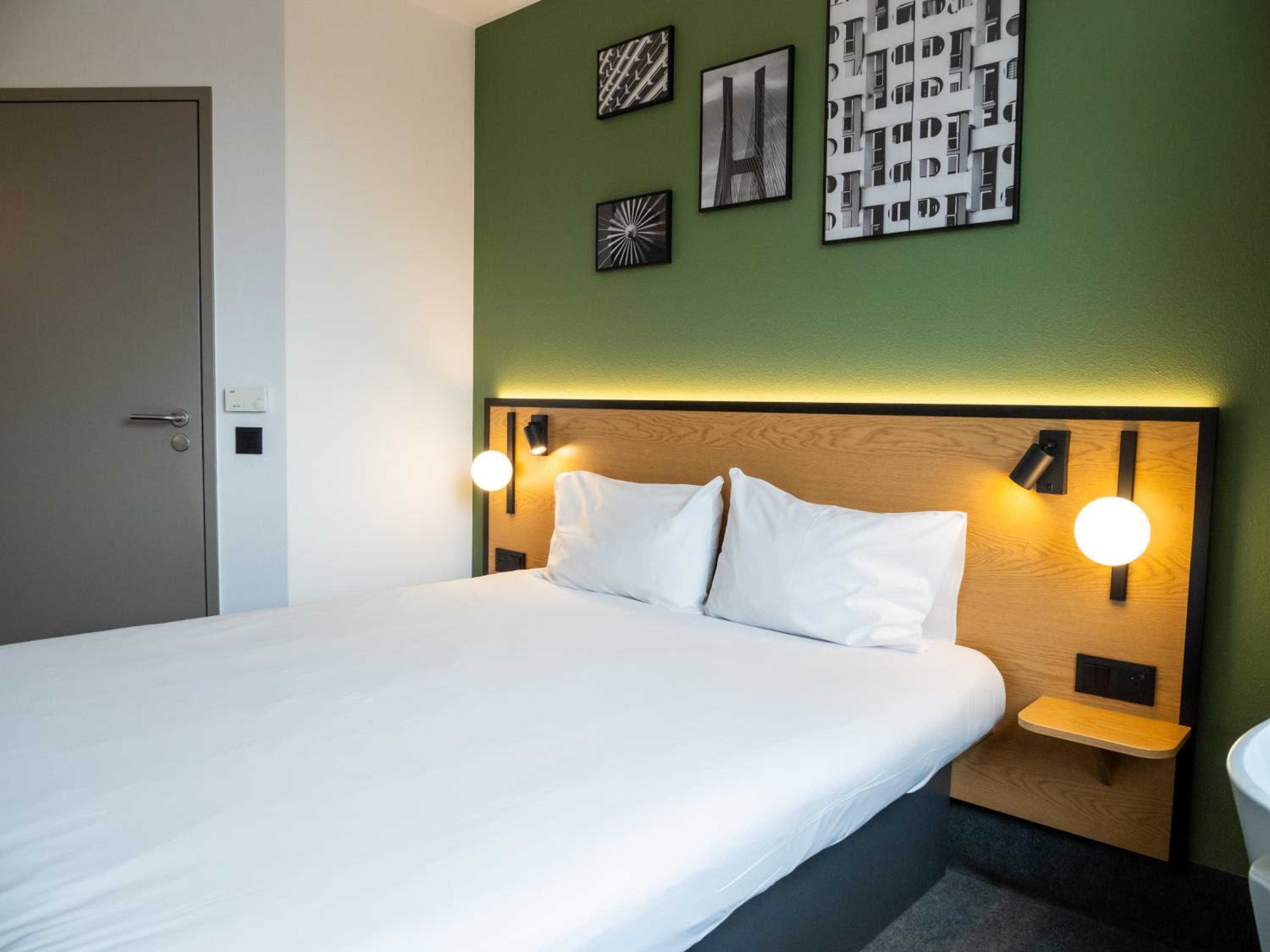 Double Room - Photo 16