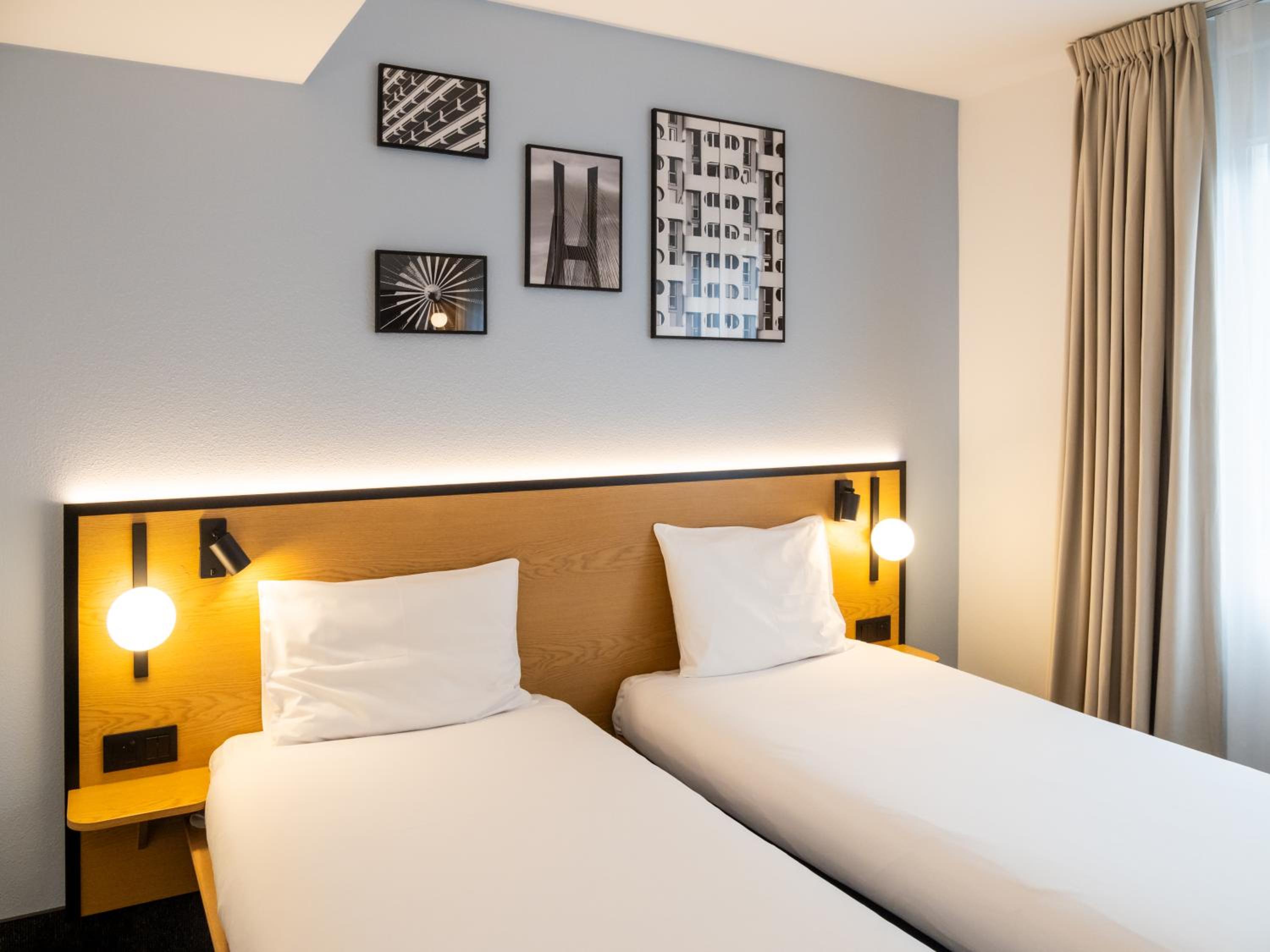 Twin Room - Photo 2