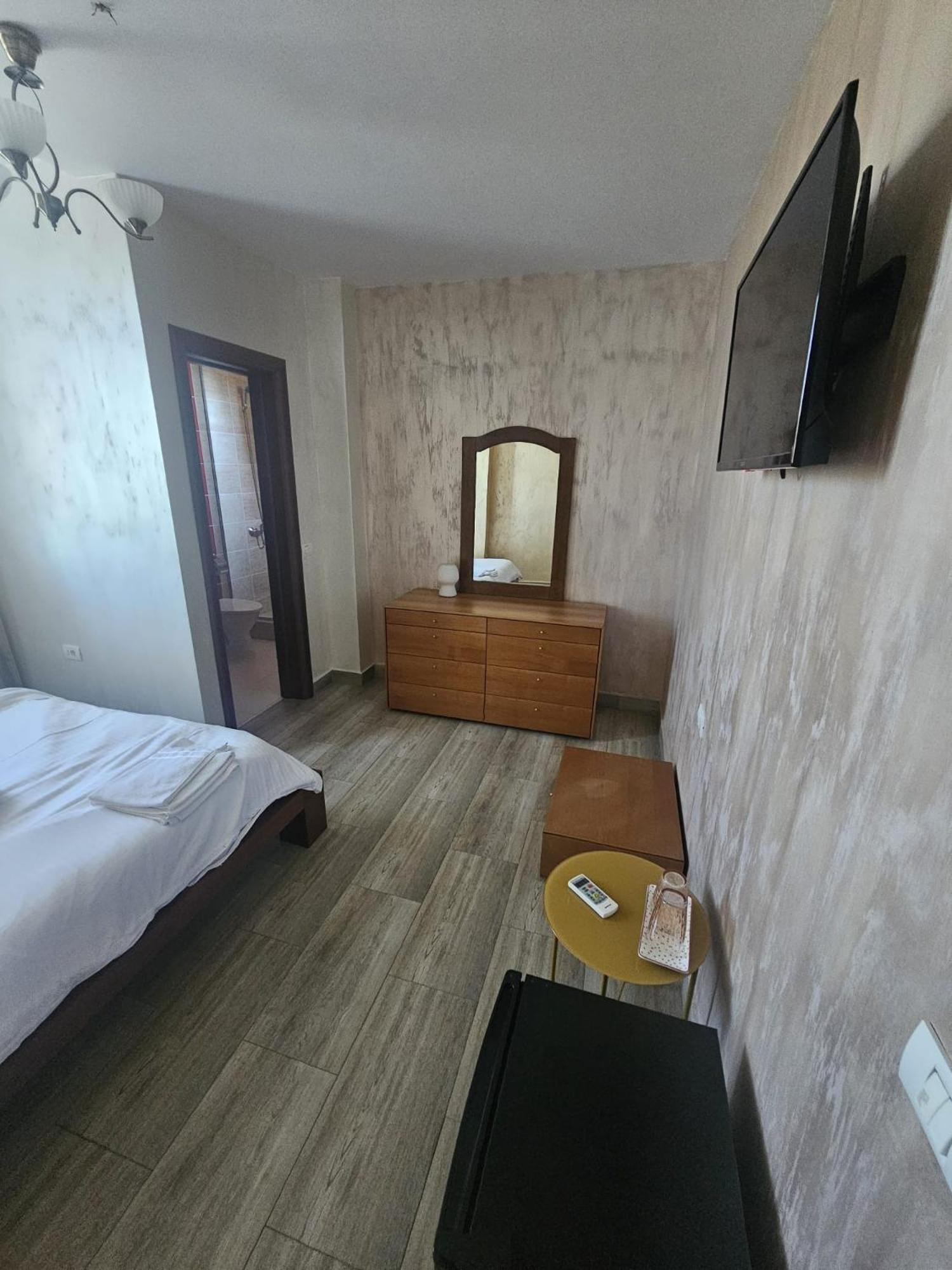 Standard Double Room photo 2