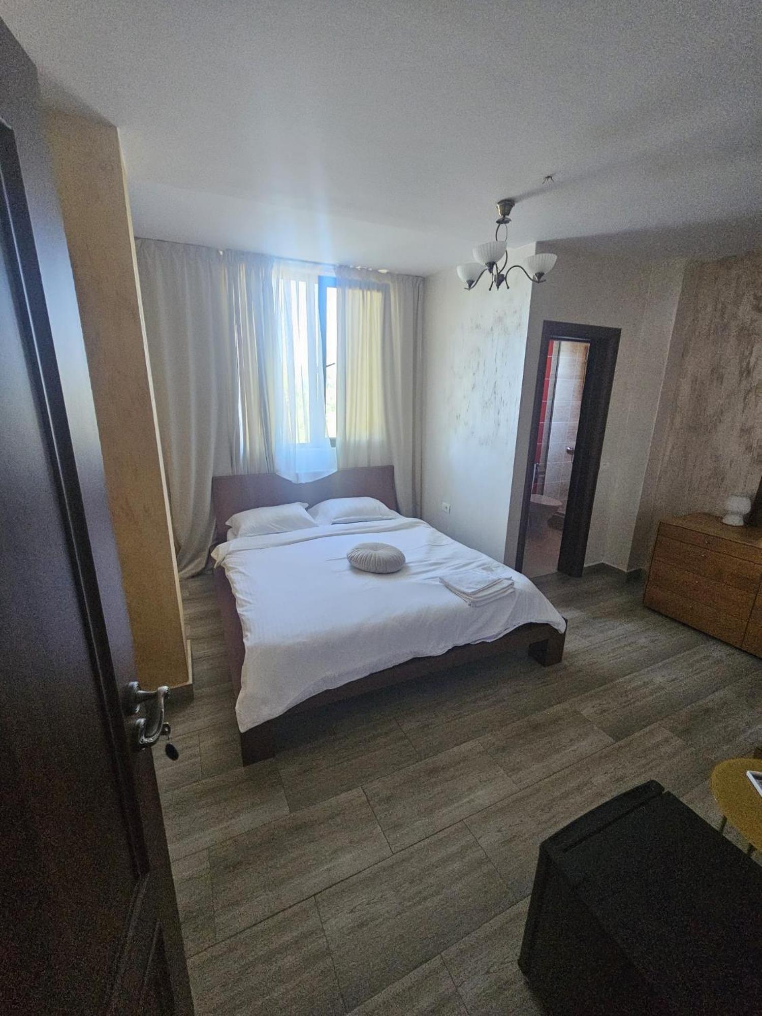 Standard Double Room photo 3