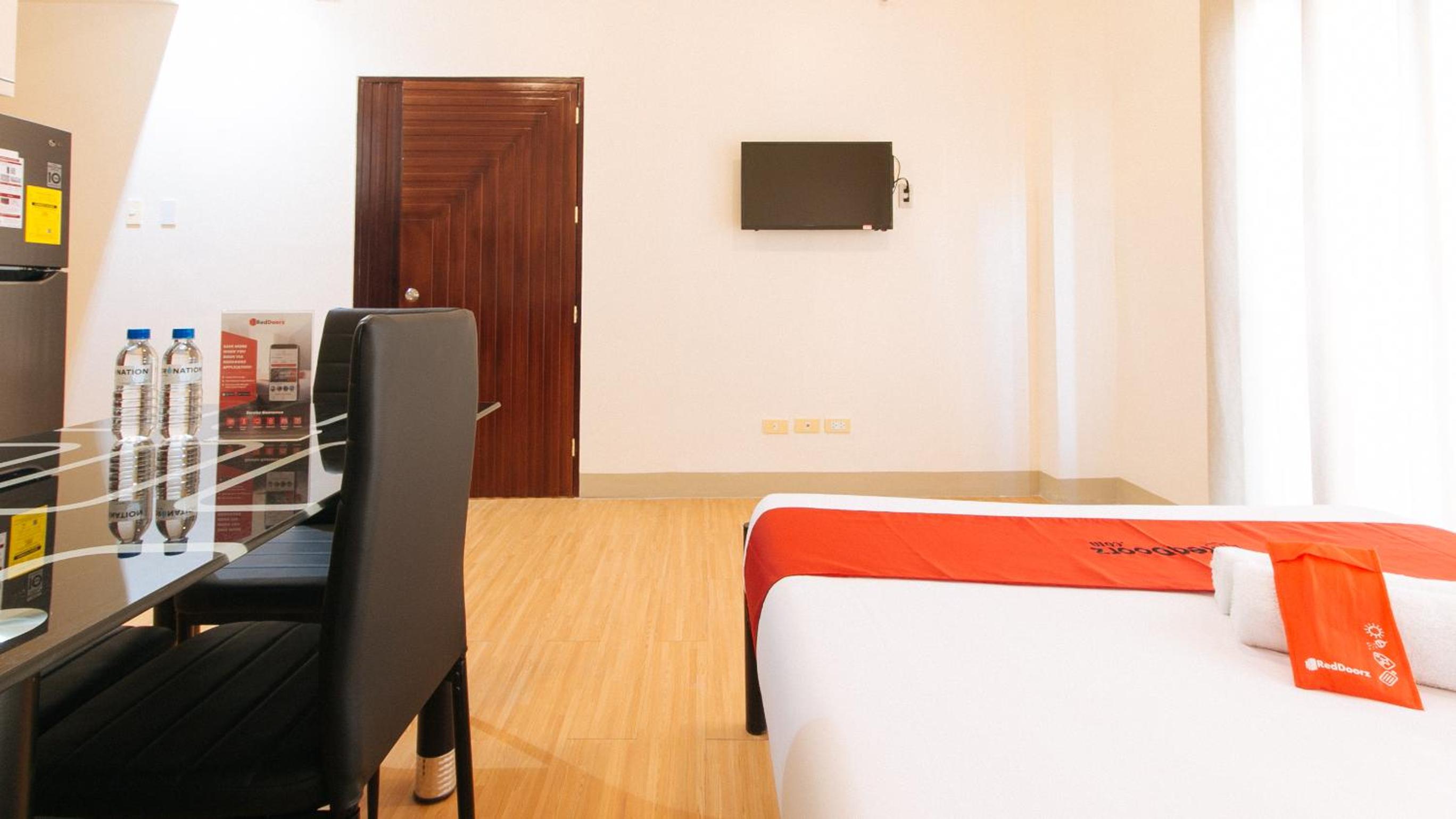 Deluxe Family Room - Photo 24