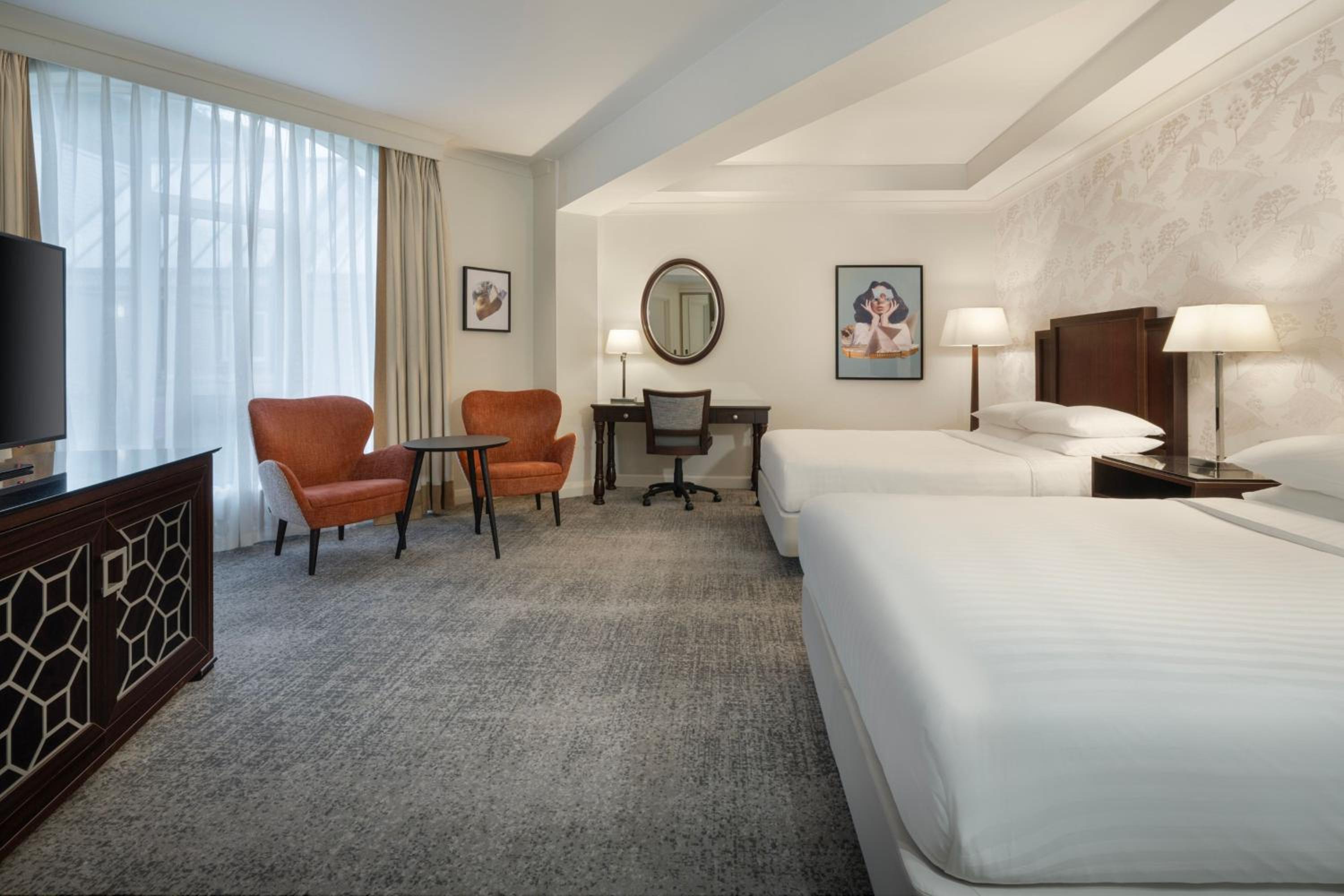 Deluxe Double Room with Two Double Beds - Photo 5