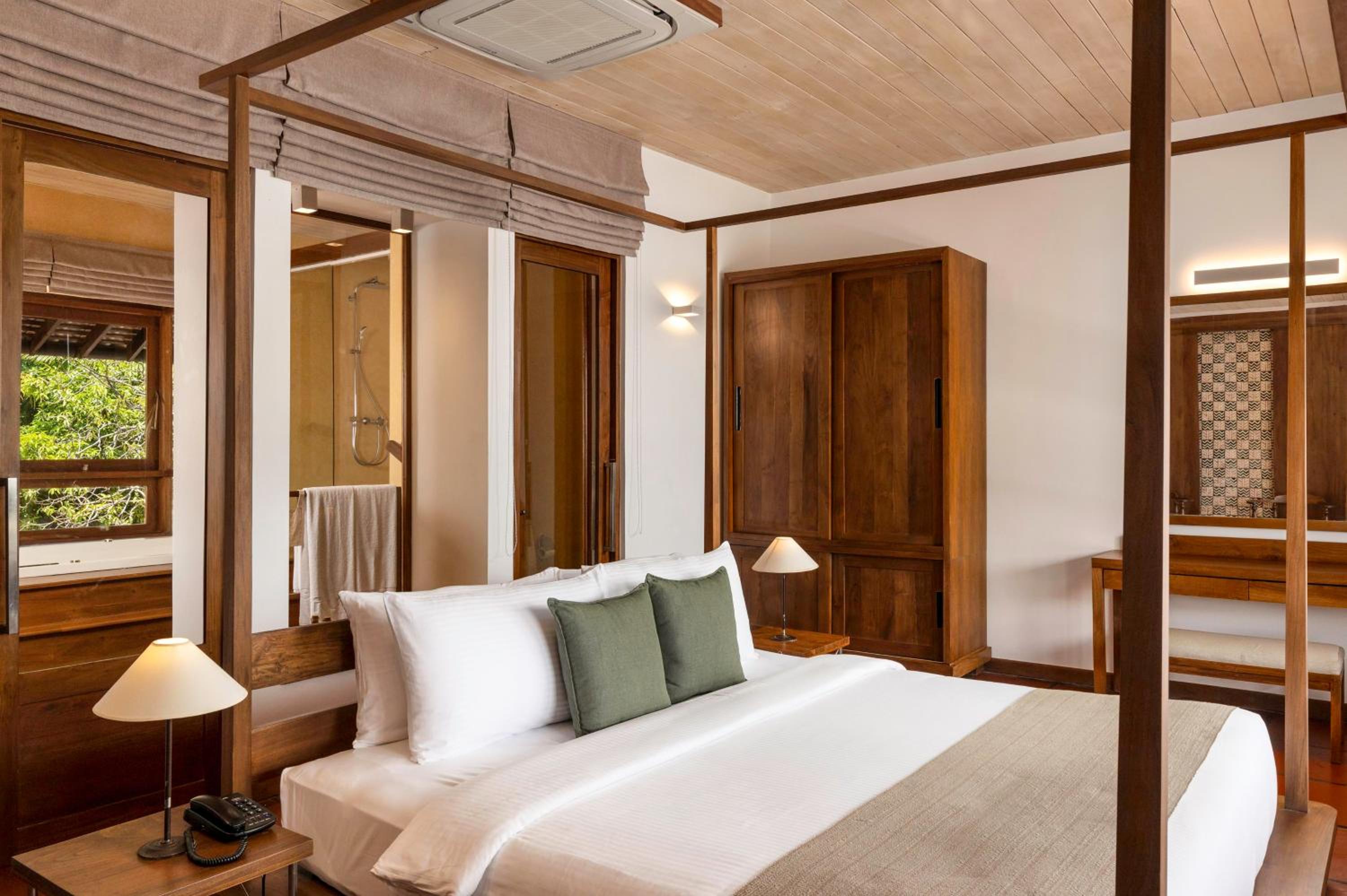  Lagoon Suite - Photo 2