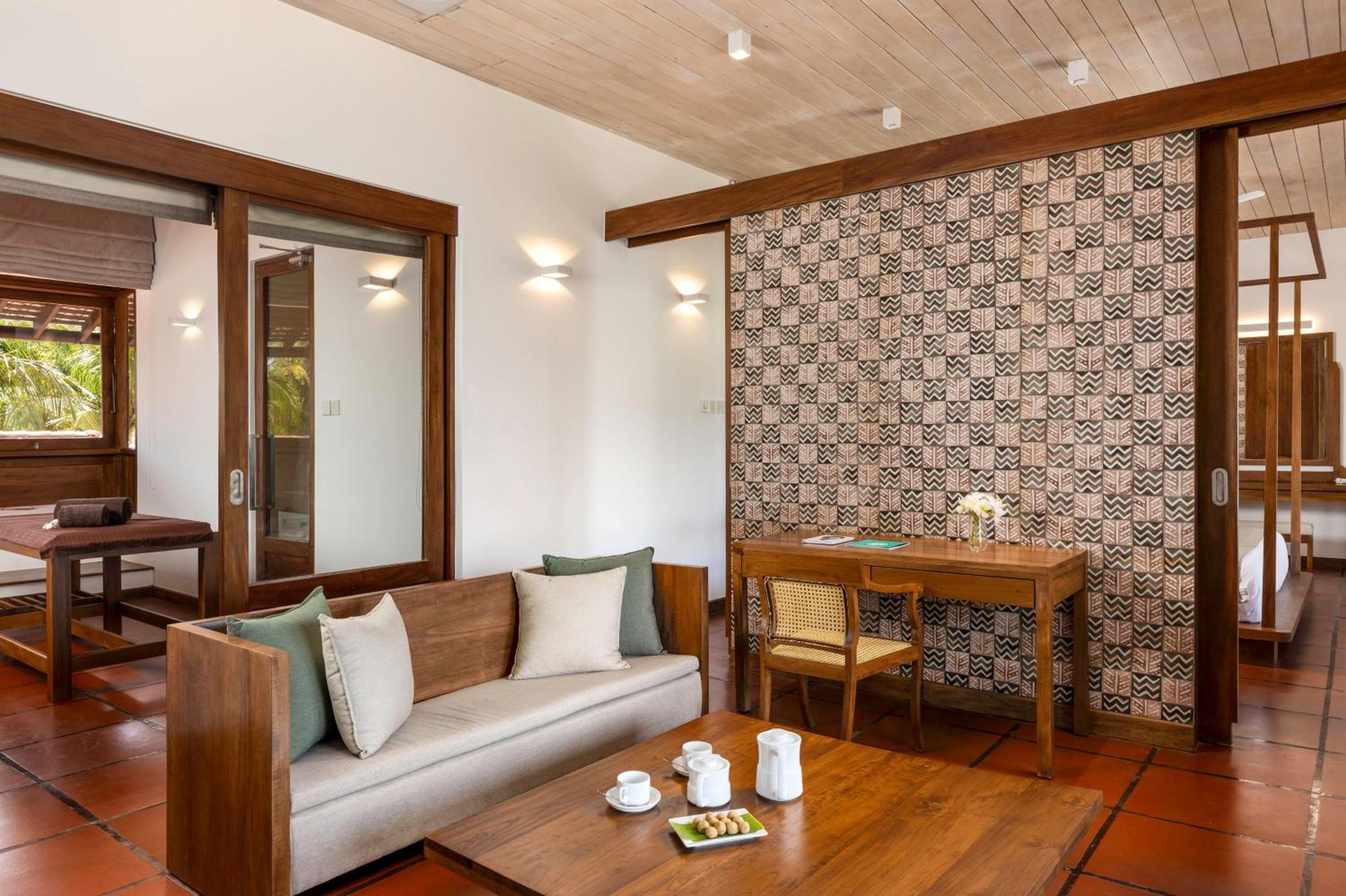  Lagoon Suite - Photo 3