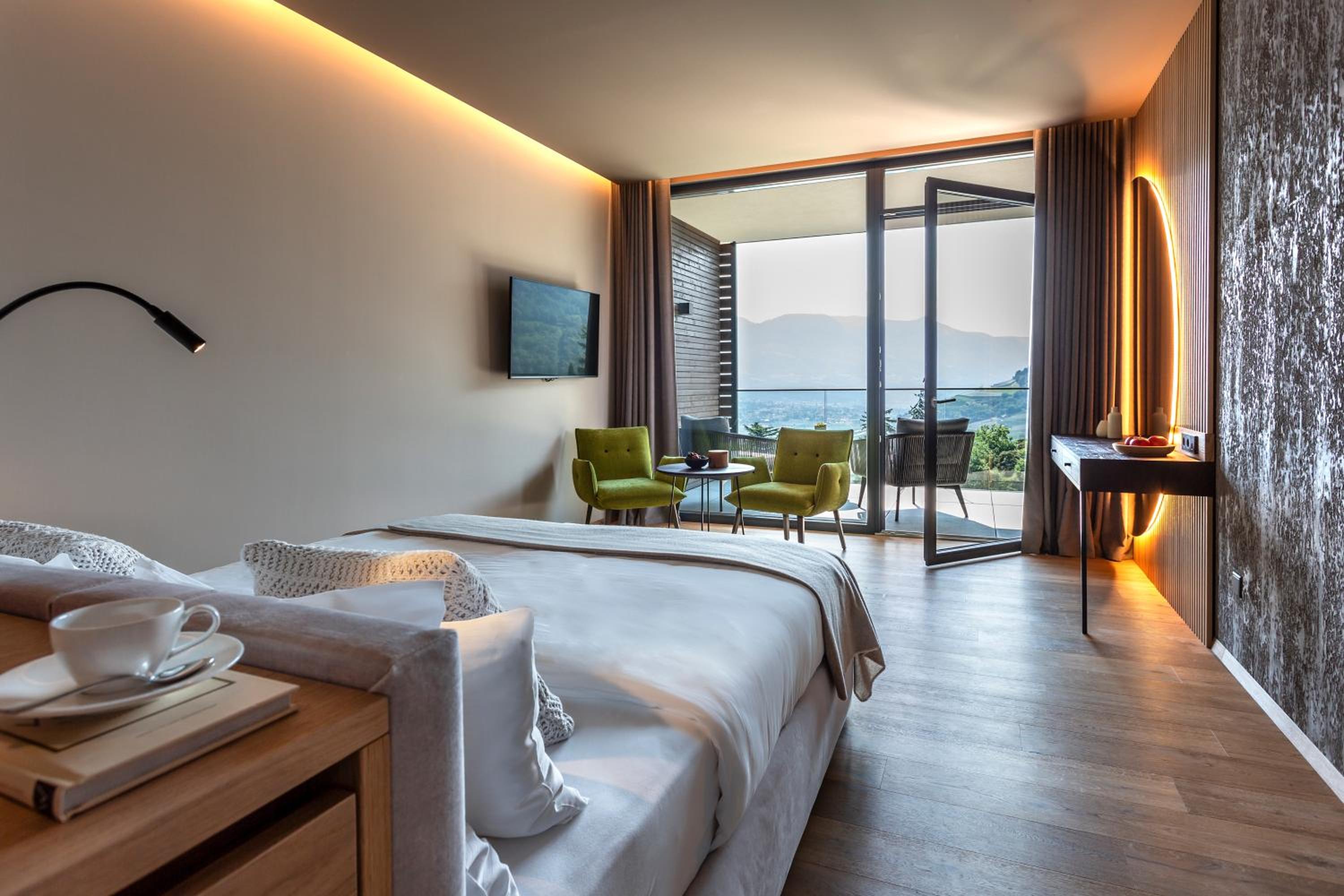 Junior Suite "Vinea" with Balcony