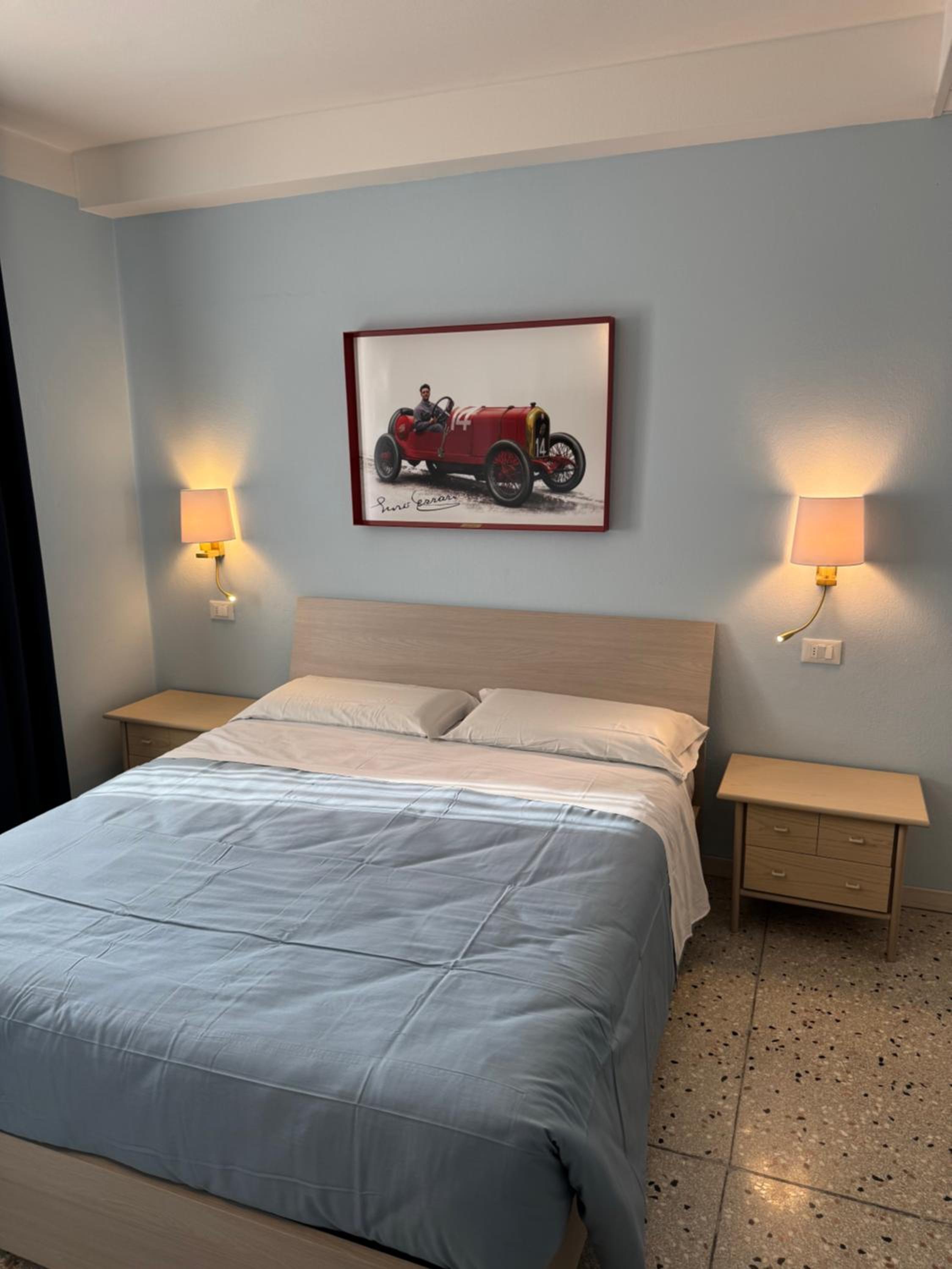 Large Single Room photo 1