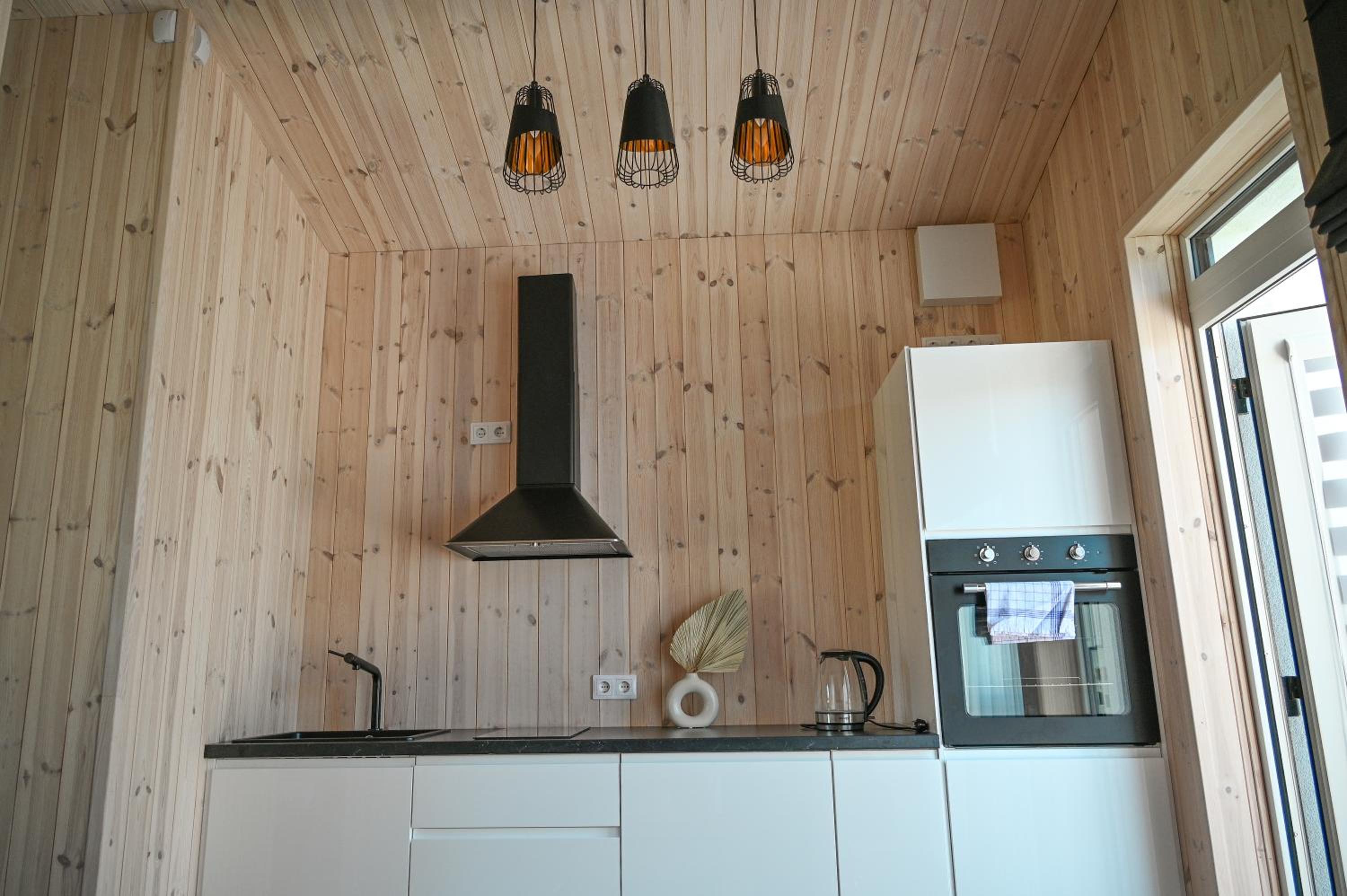 One-Bedroom House photo 1