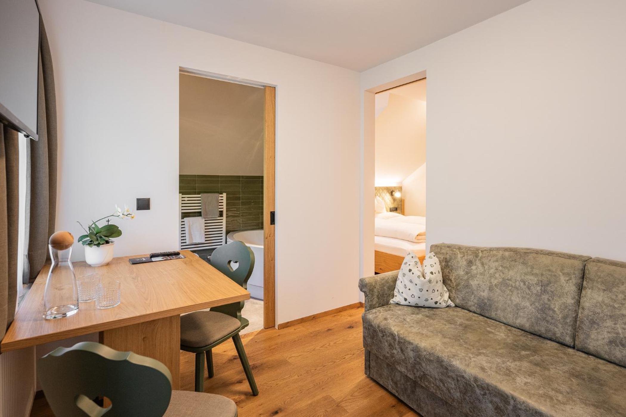 Suite with Balcony photo 1