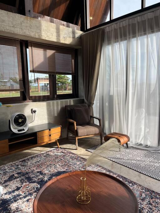 One-Bedroom House photo 3
