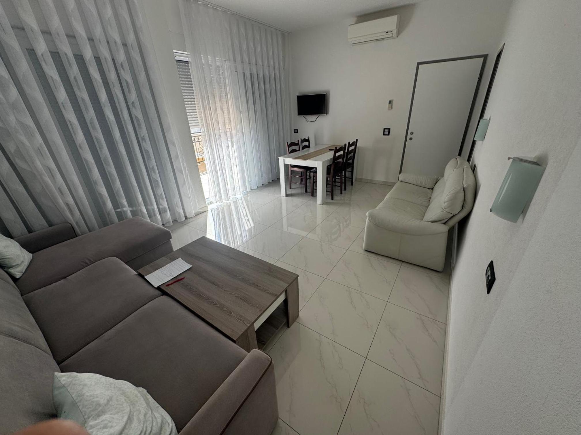 Apartment with Pool View  - Photo 5