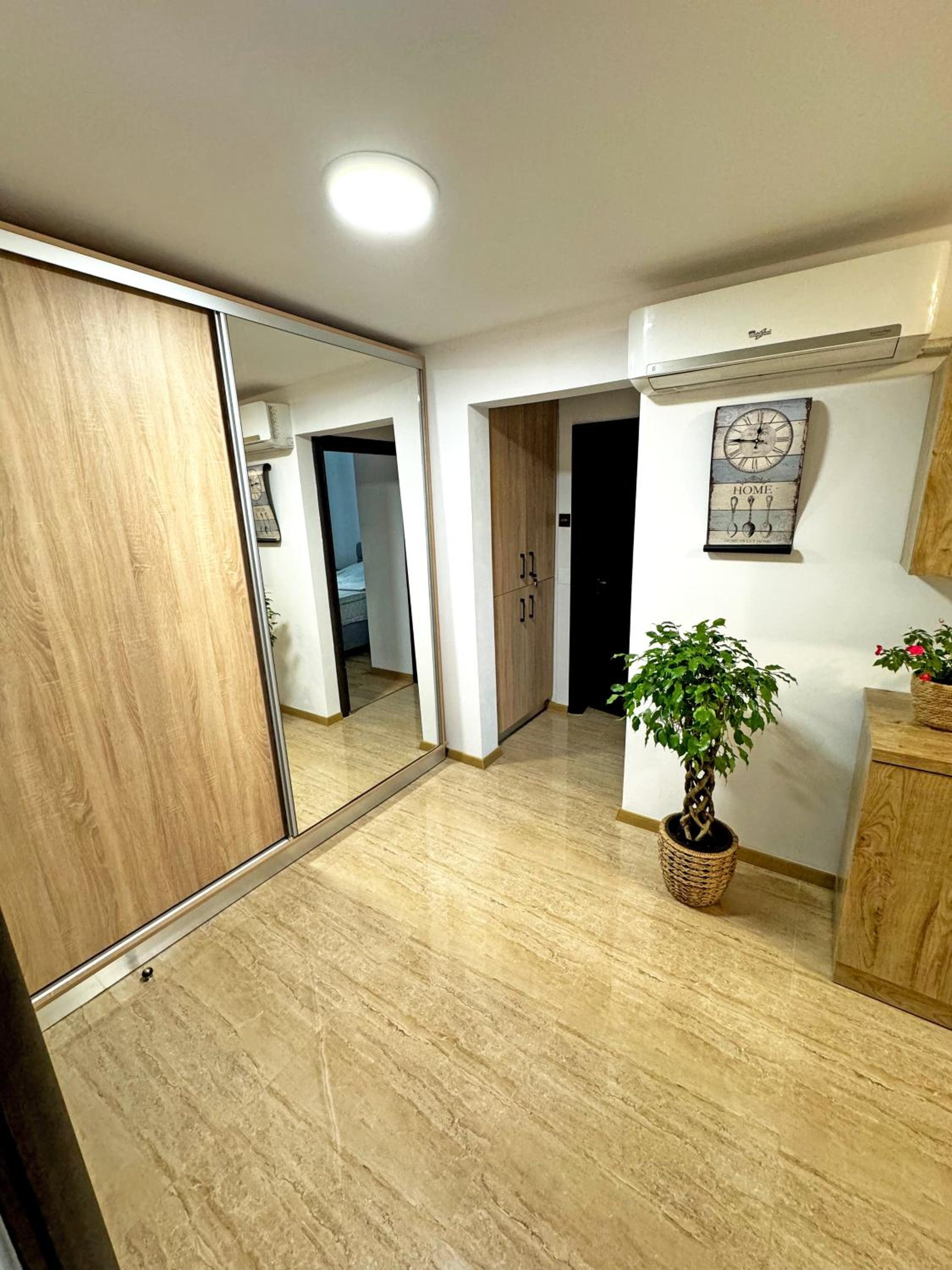 One-Bedroom Apartment photo 3