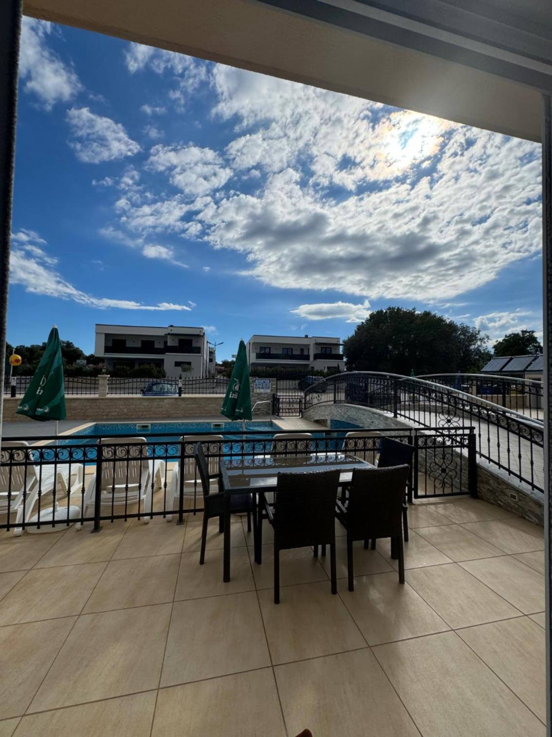 Apartment with Pool View  photo 2