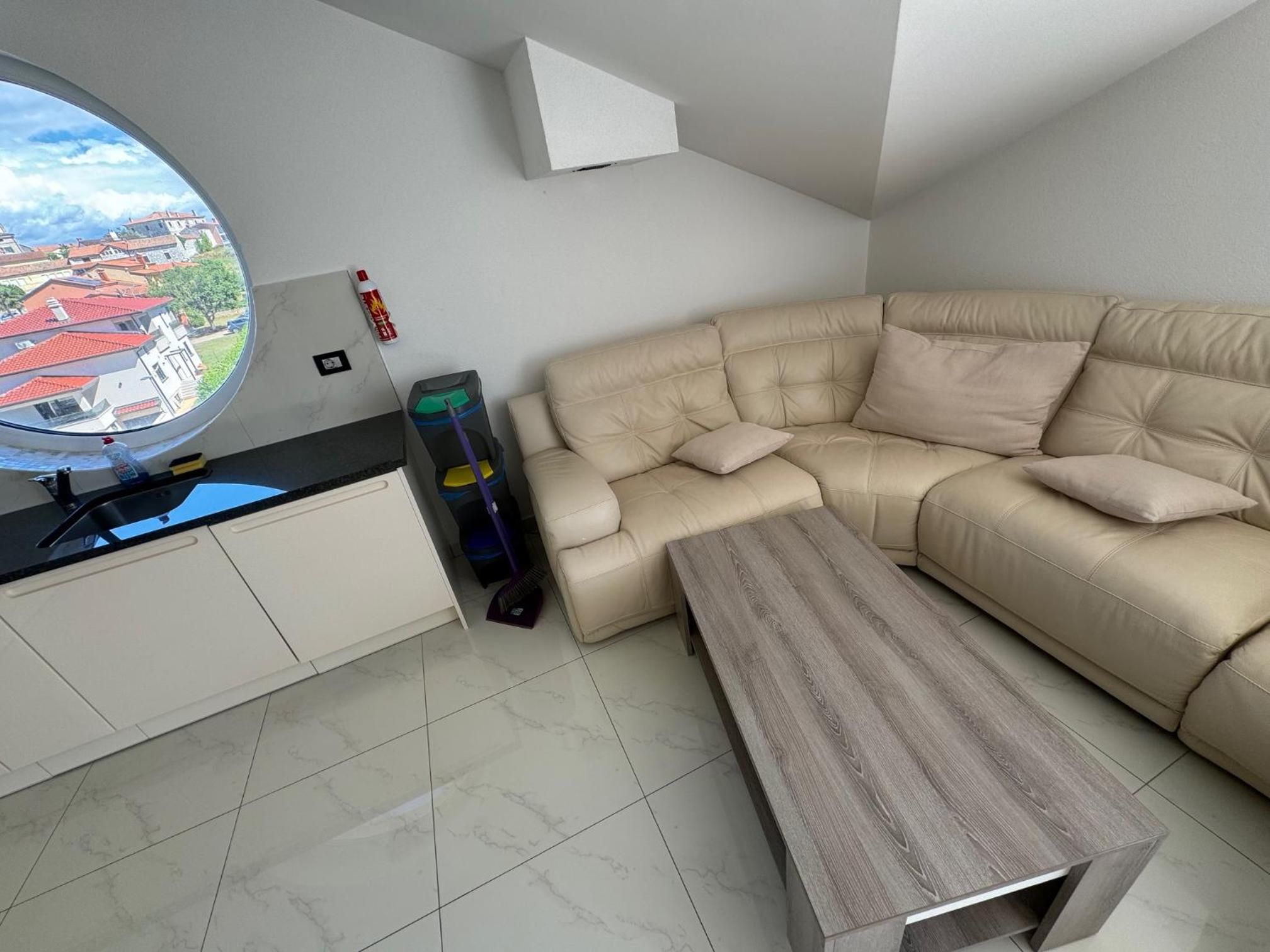 Penthouse Apartment - Photo 7