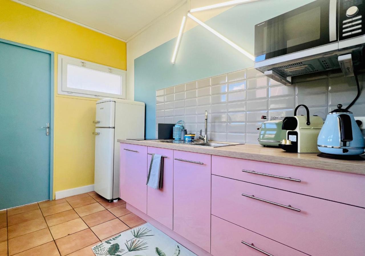One-Bedroom Apartment with Balcony