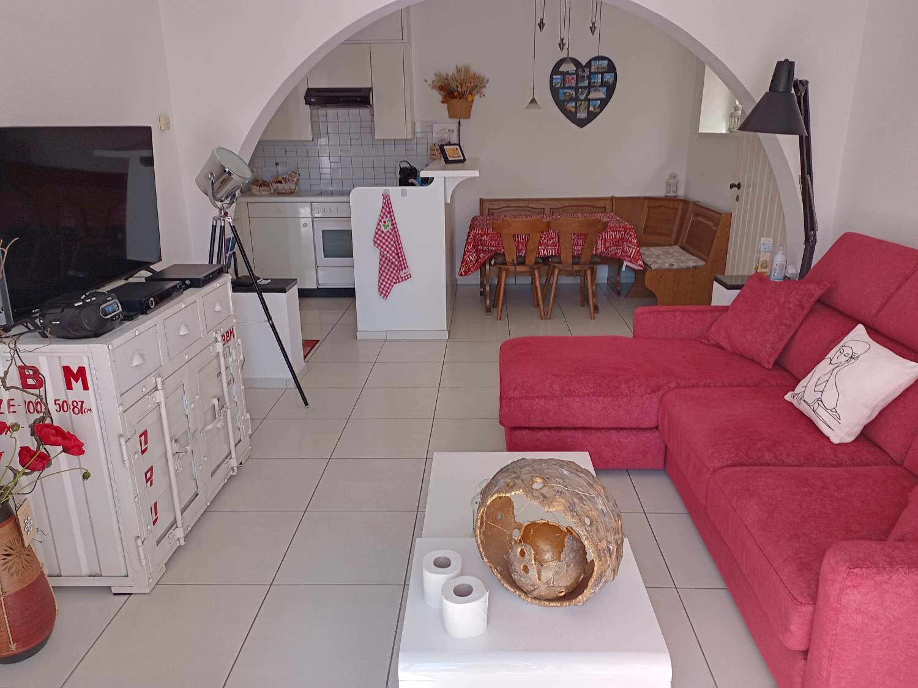 One-Bedroom Apartment - Photo 21