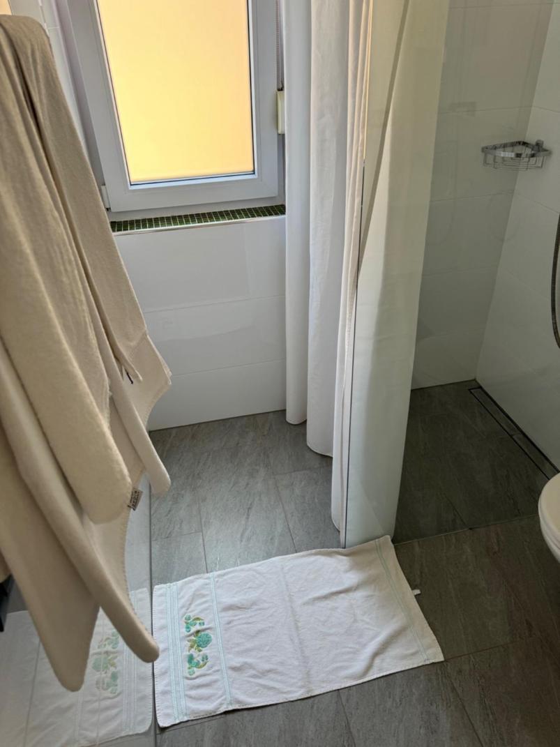 Deluxe Apartment - Photo 9