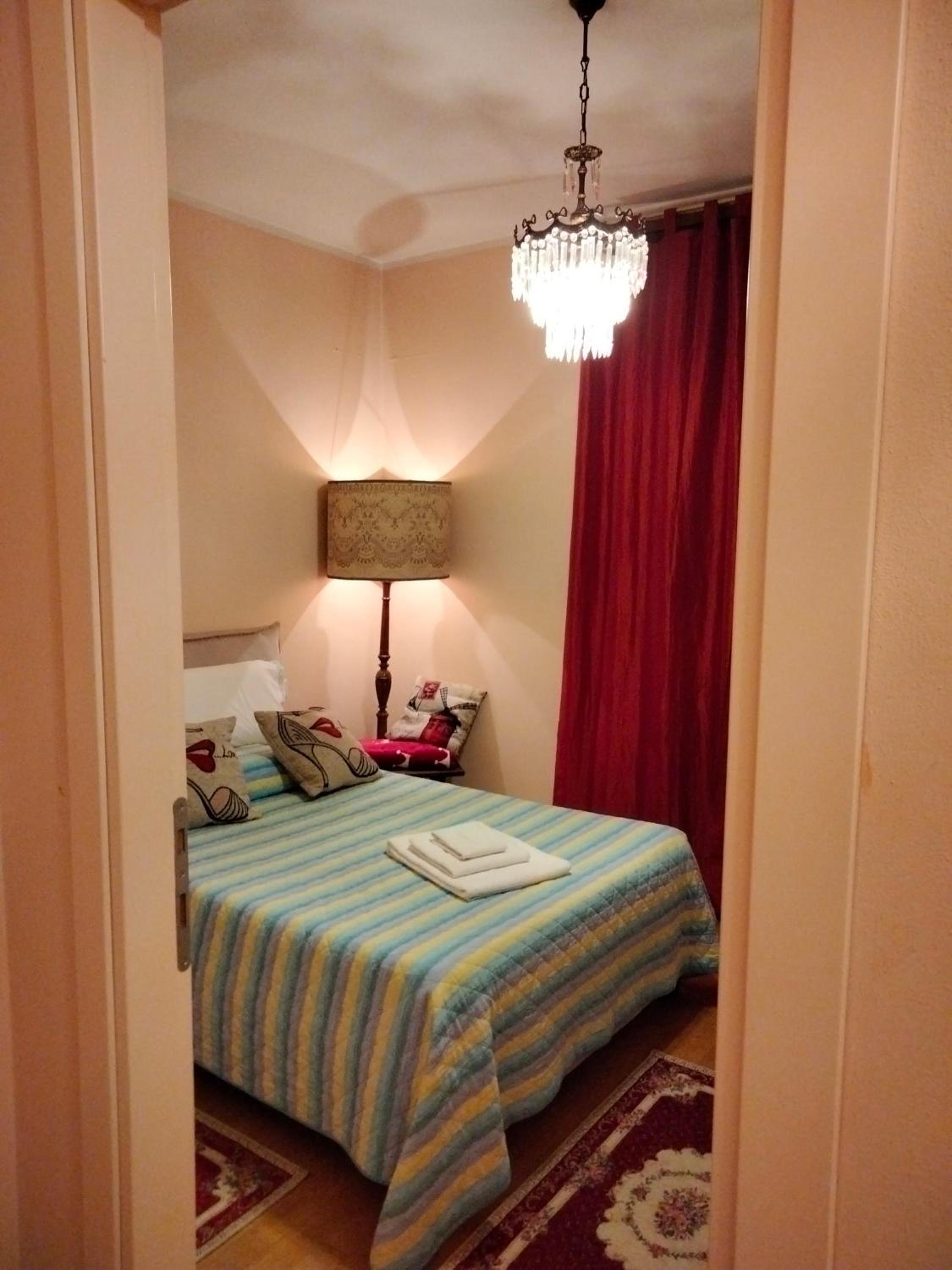 Two-Bedroom Apartment - Photo 19