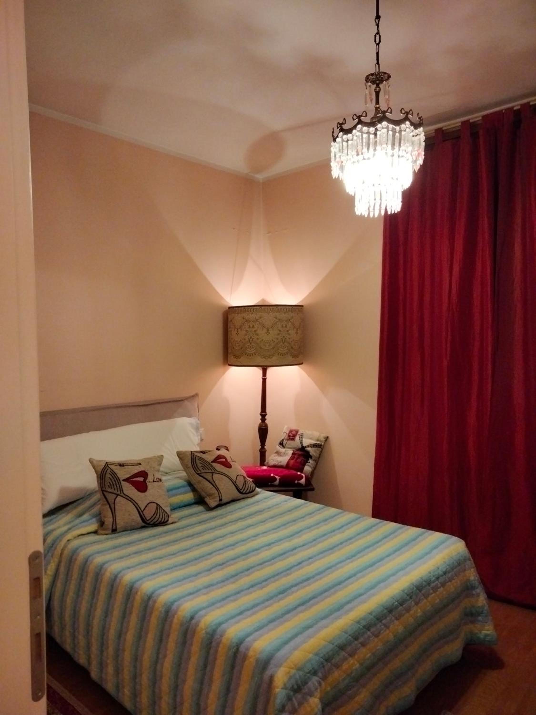 Two-Bedroom Apartment - Photo 24