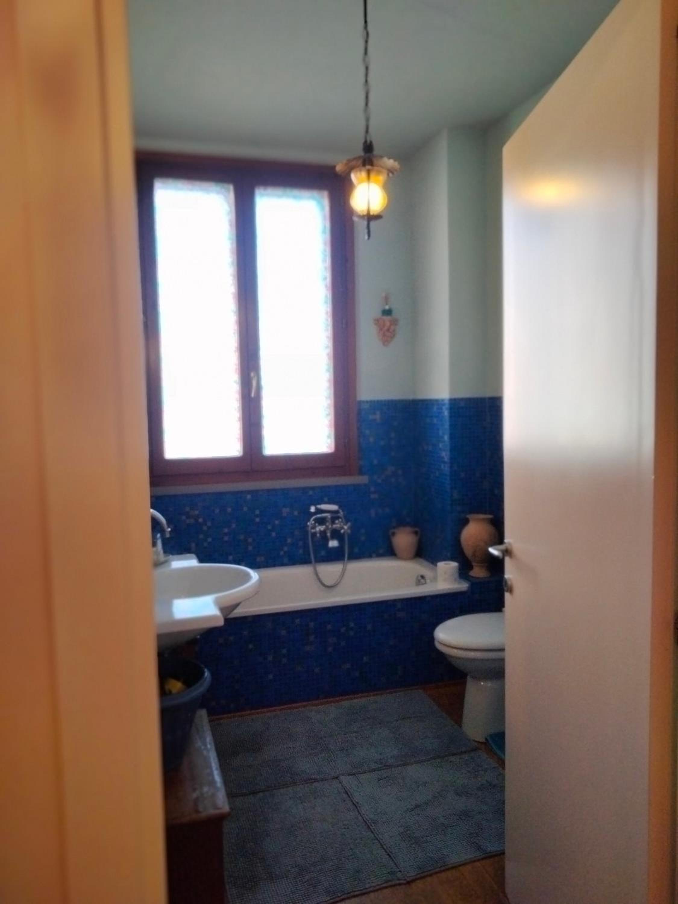 Two-Bedroom Apartment - Photo 27