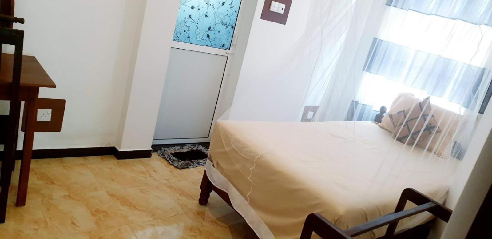 Single Room with Bathroom photo 1