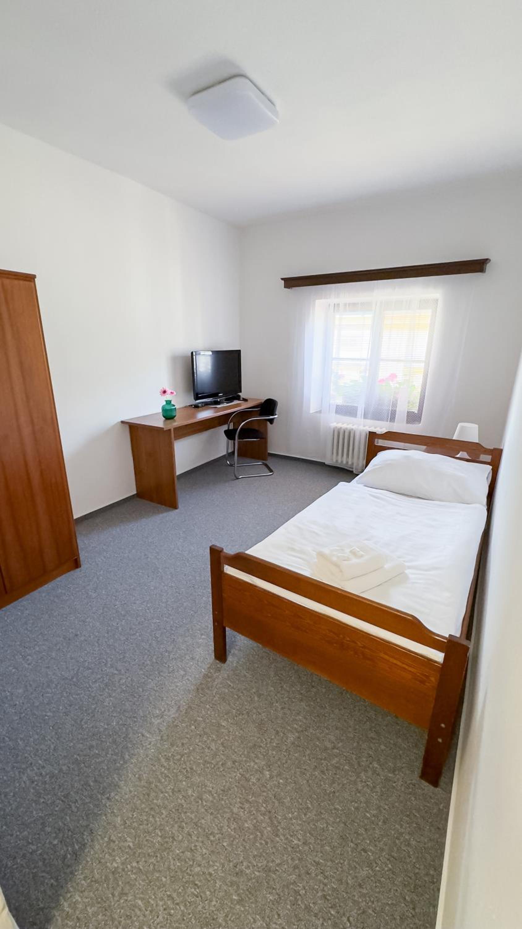 Single Room photo 3