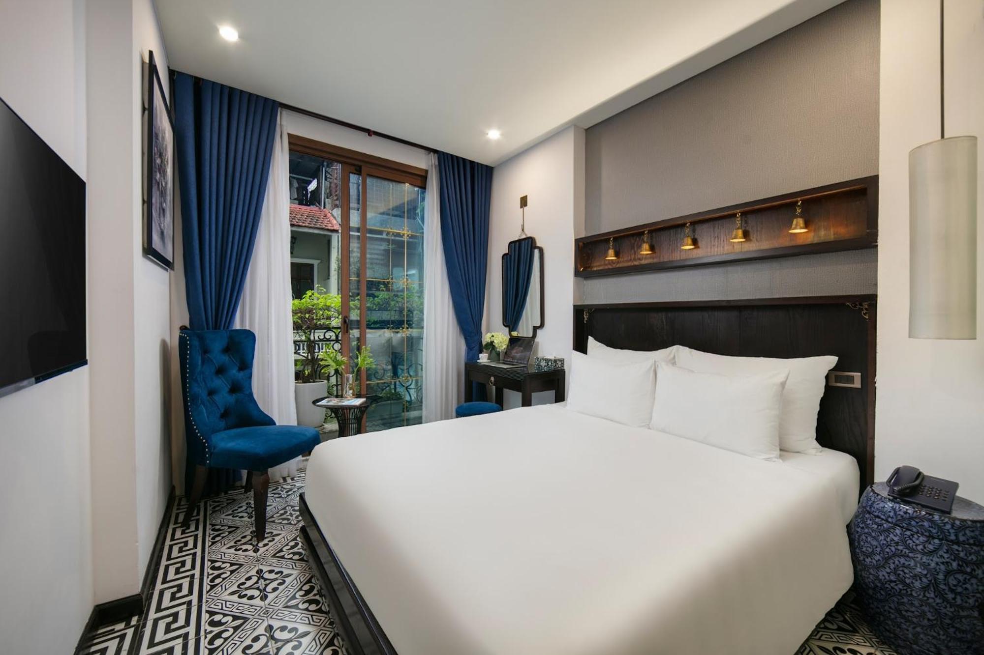 Suite with Balcony