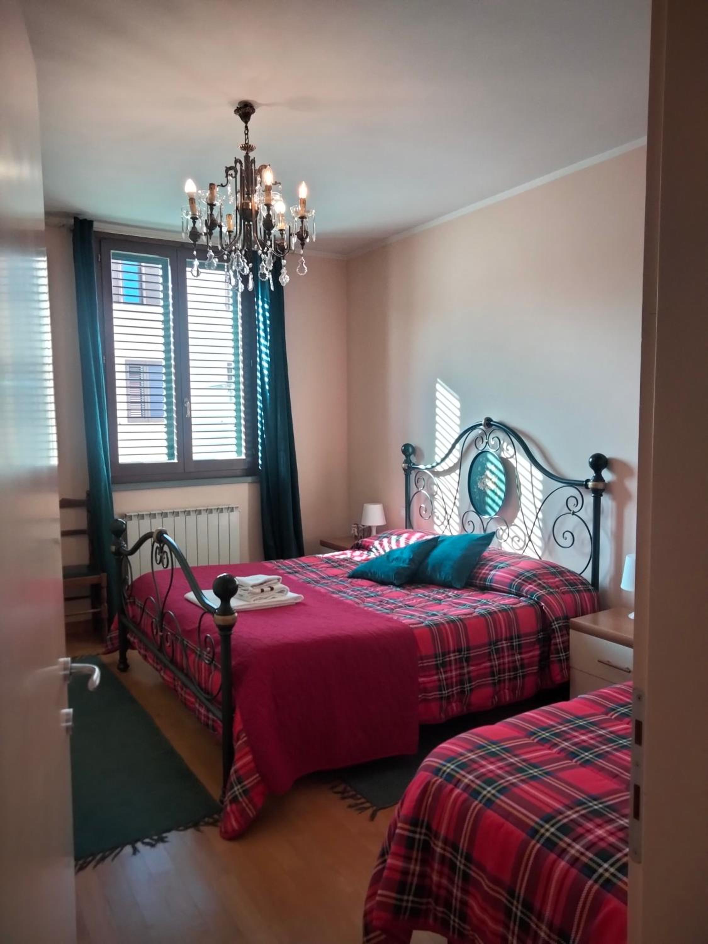 Two-Bedroom Apartment - Photo 33