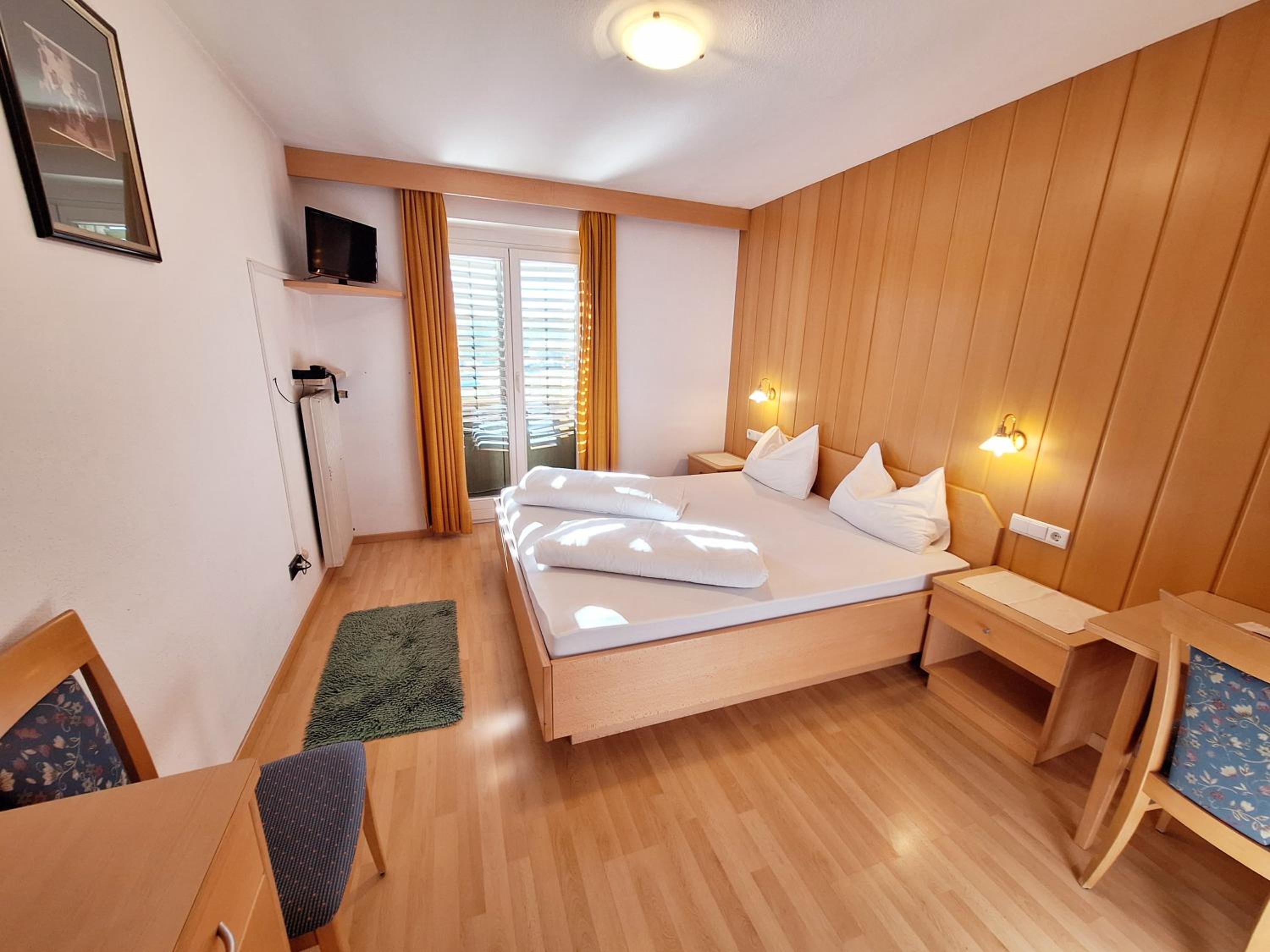 Double Room with Balcony photo 2