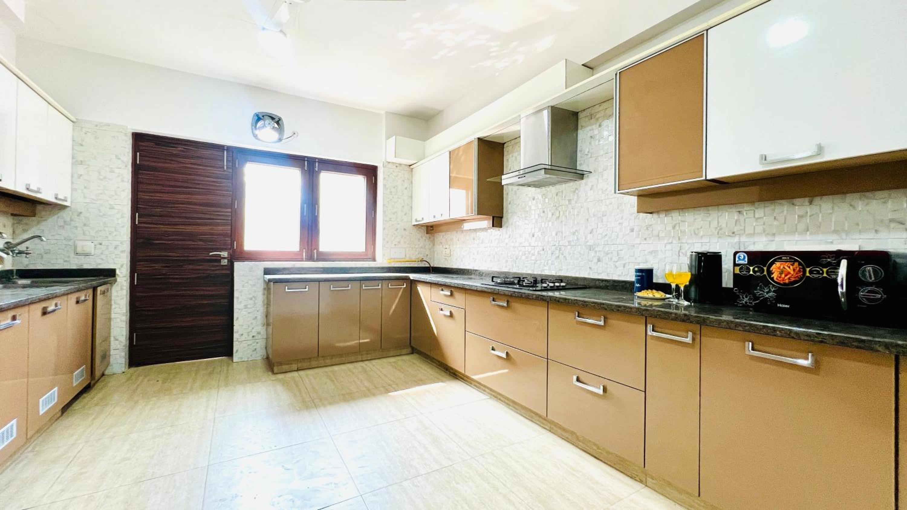 Standard One Bedroom Apartment - Photo 4