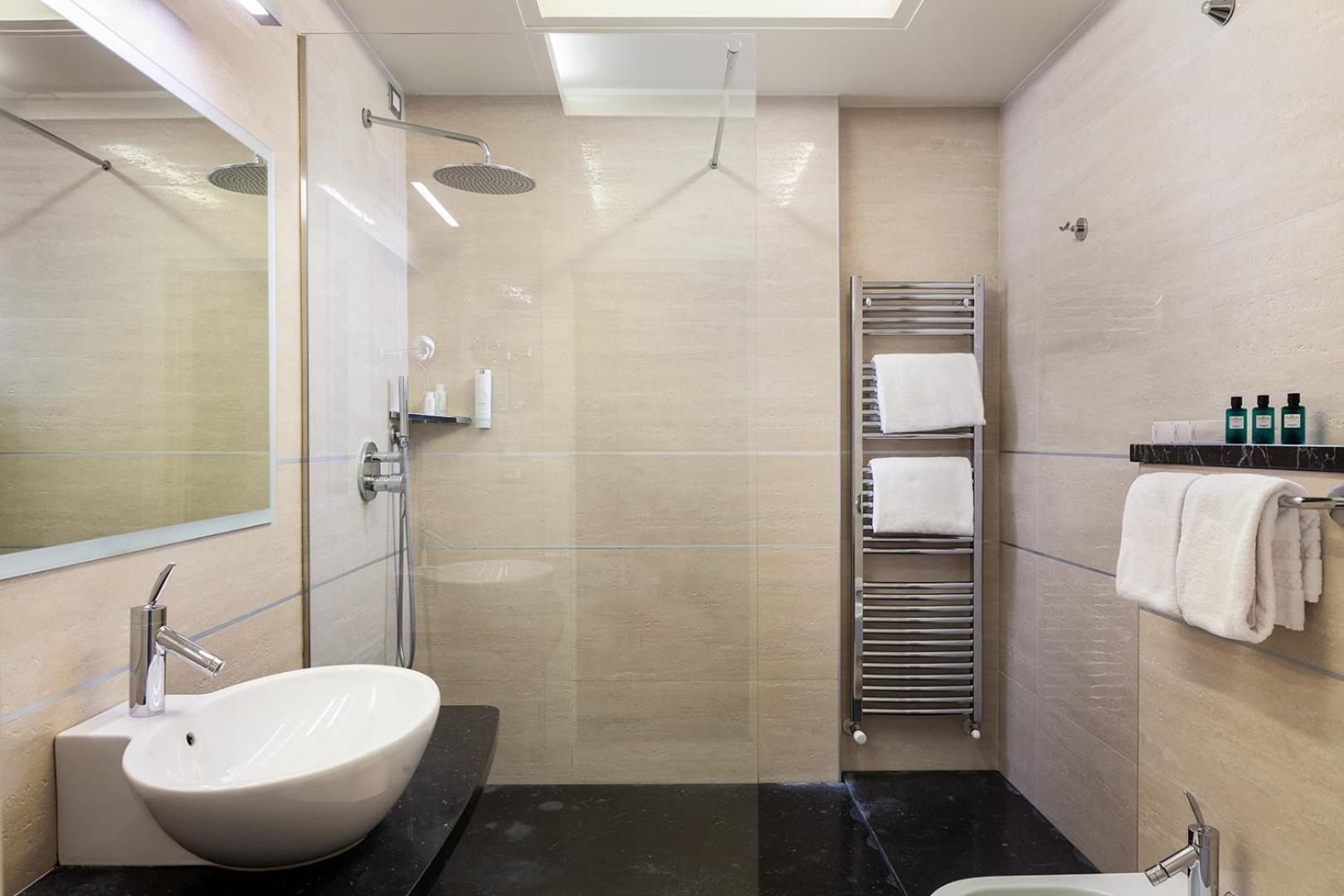 Junior Suite - Photo 3