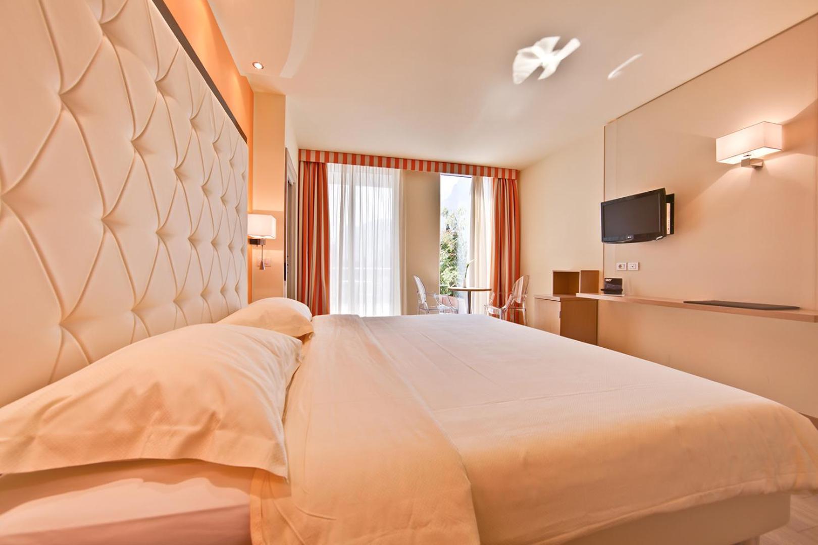 Superior Double Or Twin Room photo 3