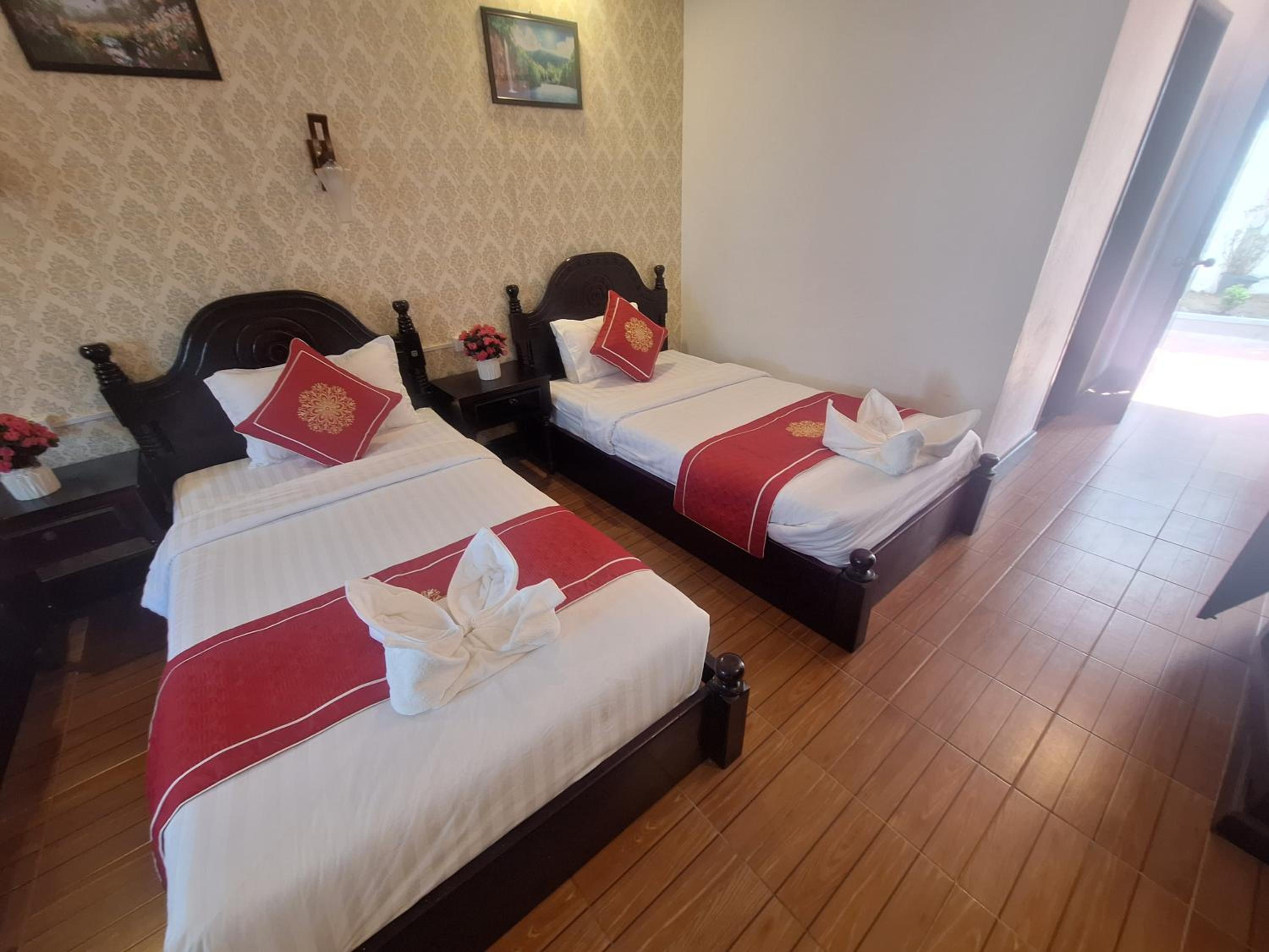 Twin Room with Balcony