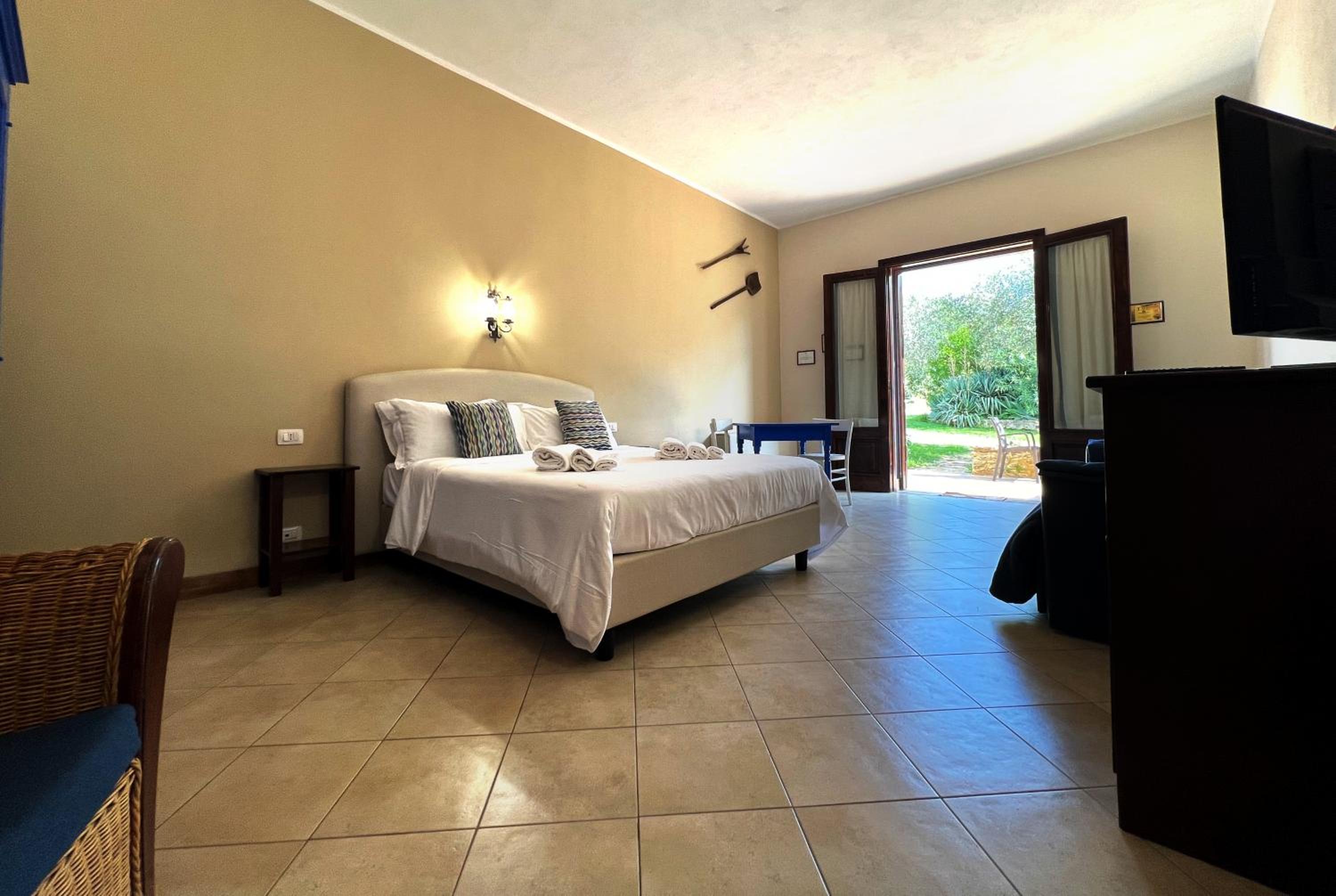 Quadruple Room - Photo 1